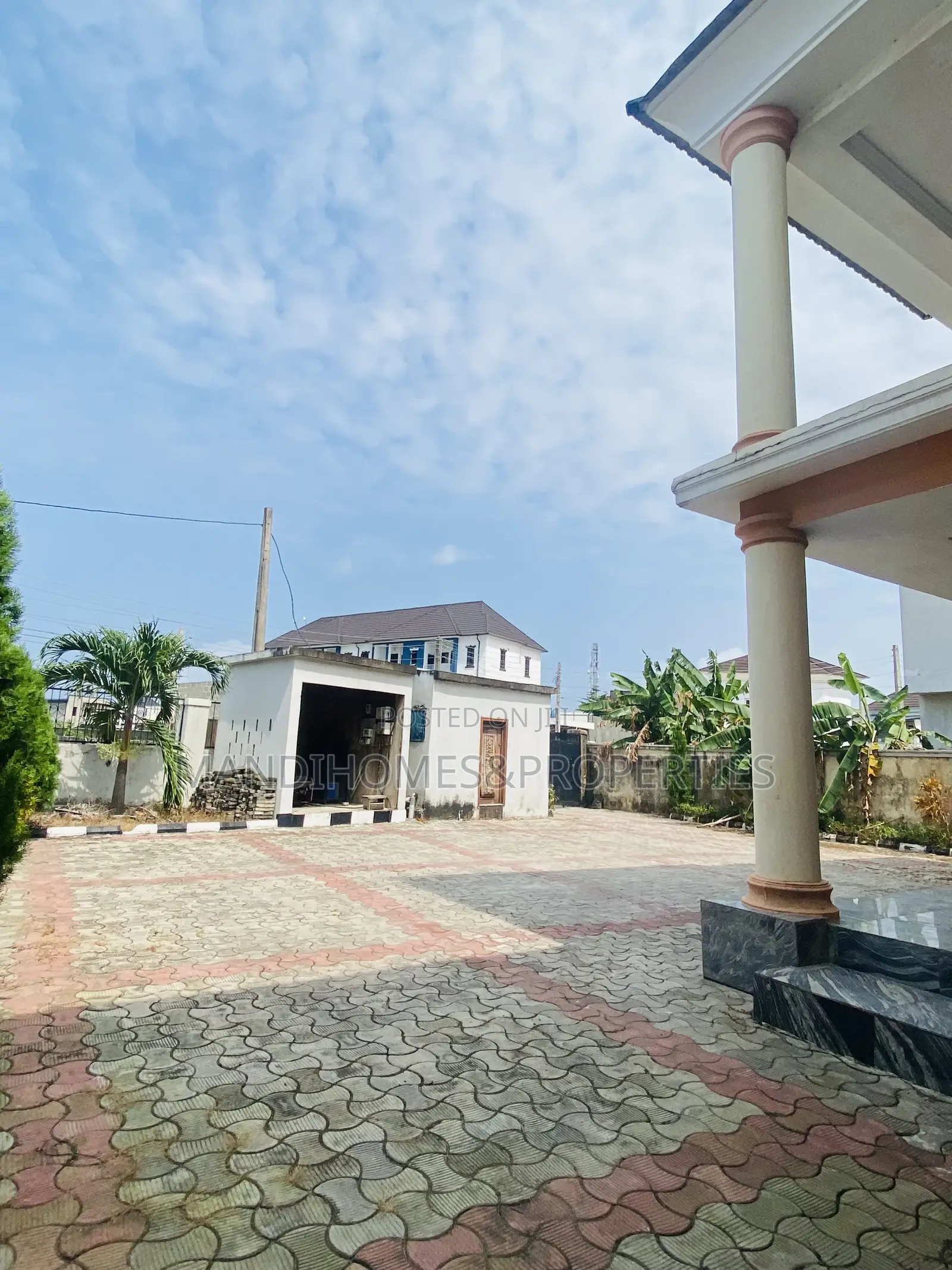 4bdrm Duplex in Sangotedo for sale in Sangotedo