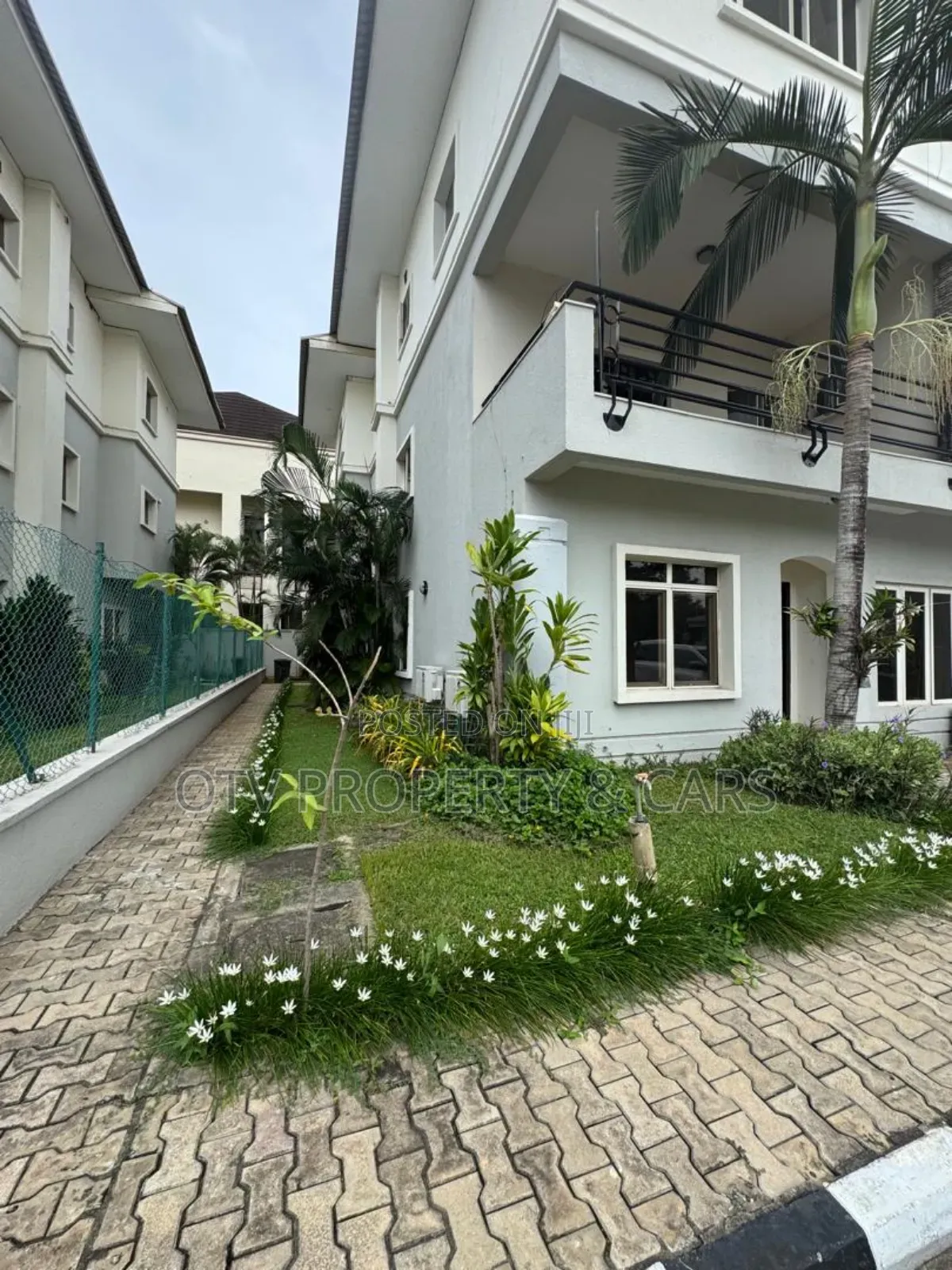 Furnished 4bdrm House in Banana Island for sale in Banana Island