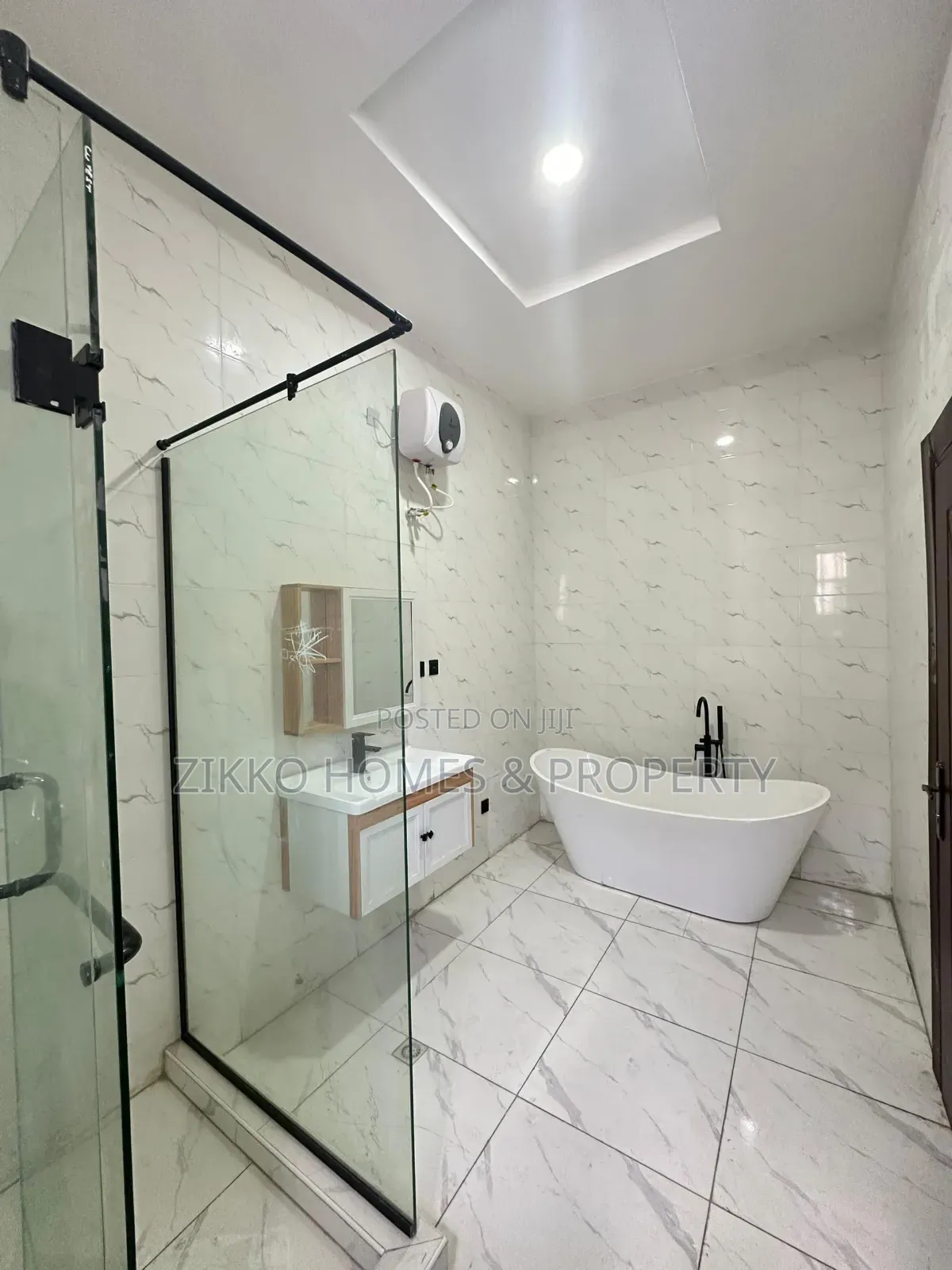 4bdrm Duplex in Ikota, Lekki for sale in Lekki