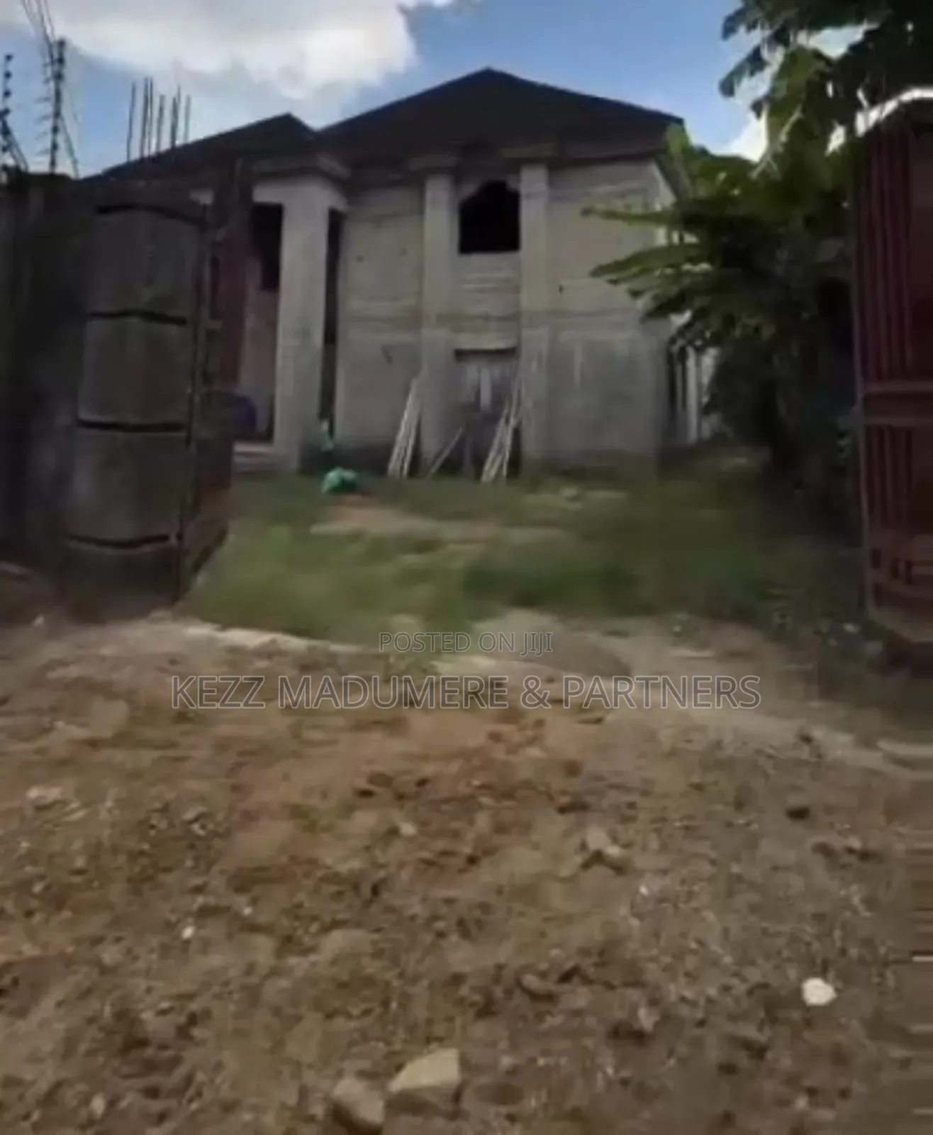 6bdrm Duplex in Mandela Estate Sars for sale in Port-Harcourt