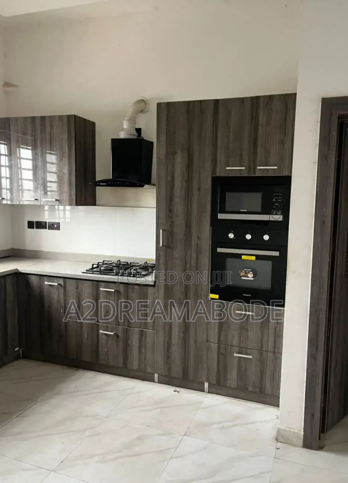 4bdrm Duplex in Awolowo Way, Ikeja for rent in Ikeja