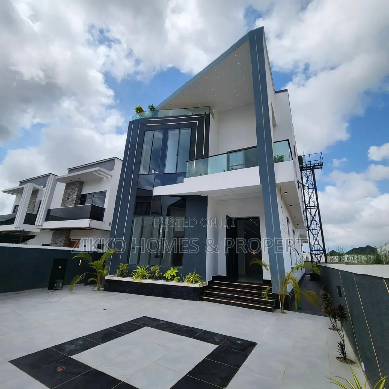 5bdrm Duplex in Ajah, Lekki for sale in Lekki