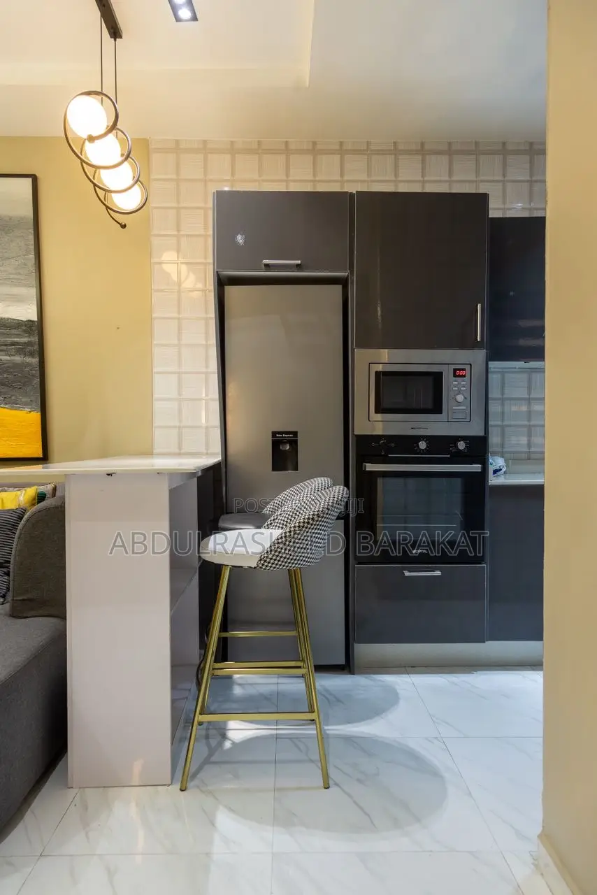 Spacious 1 Bedroom With Pool Gym Balcony in Lekki