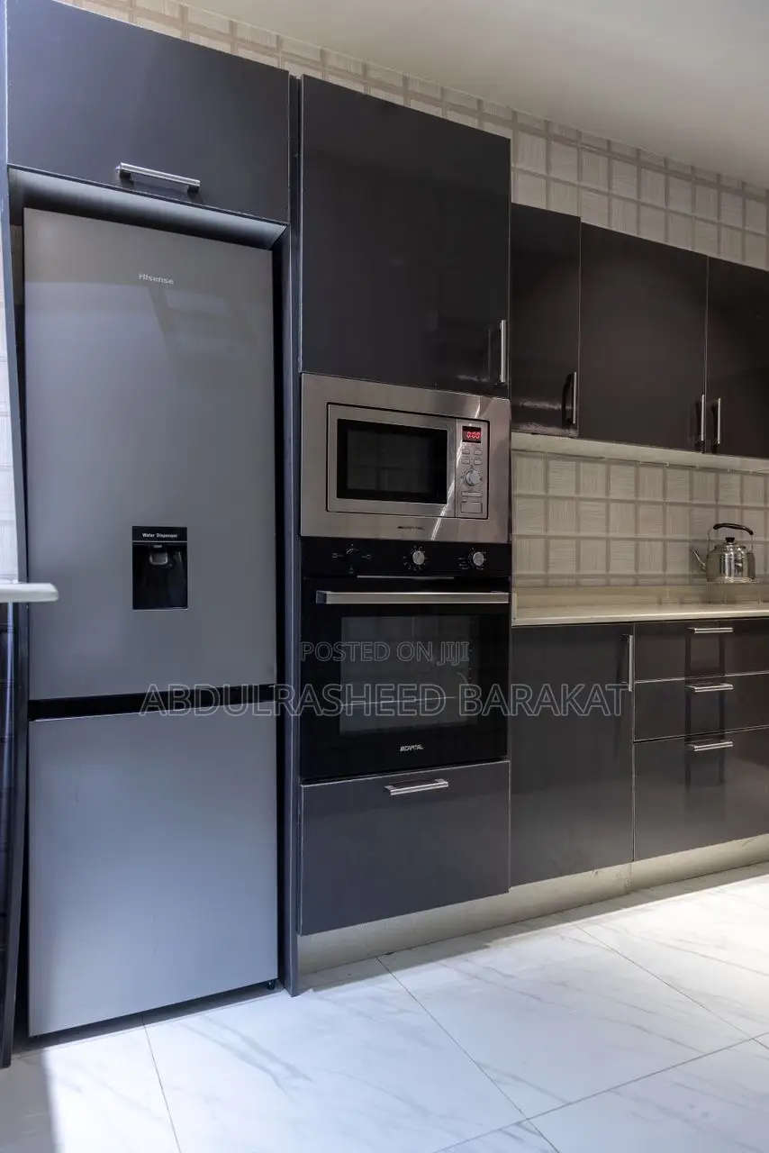 Spacious 1 Bedroom With Pool Gym Balcony in Lekki