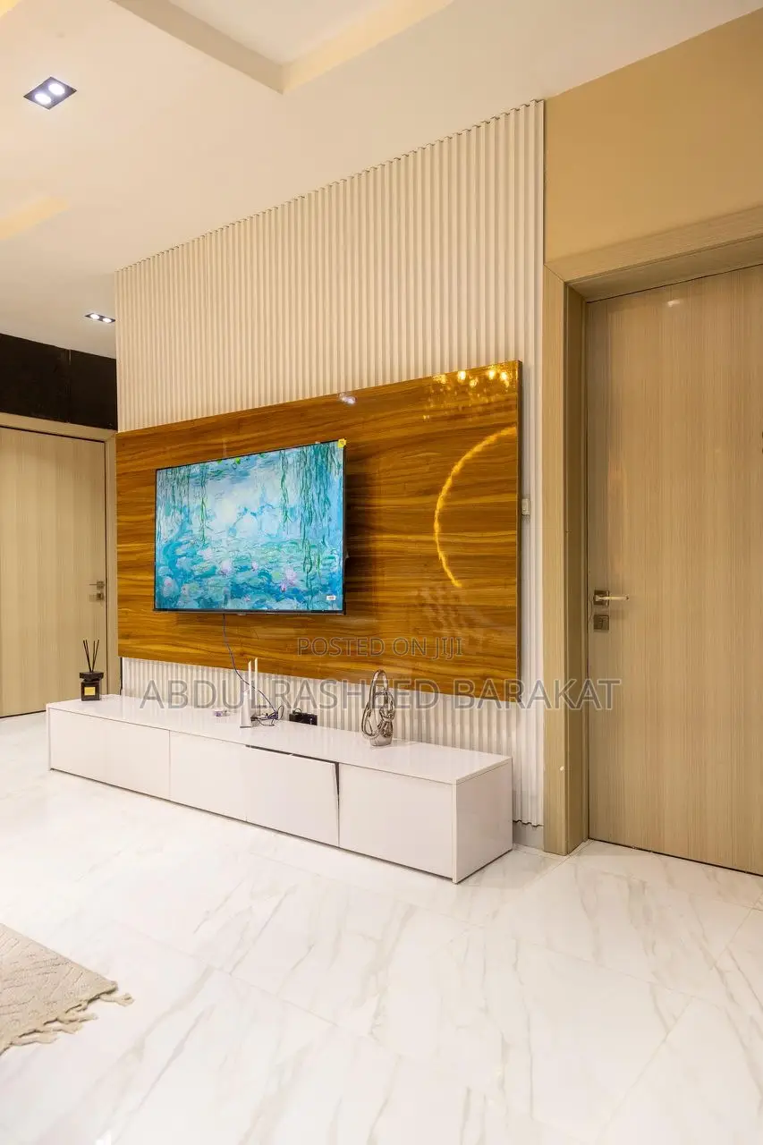 Spacious 1 Bedroom With Pool Gym Balcony in Lekki Phase 1