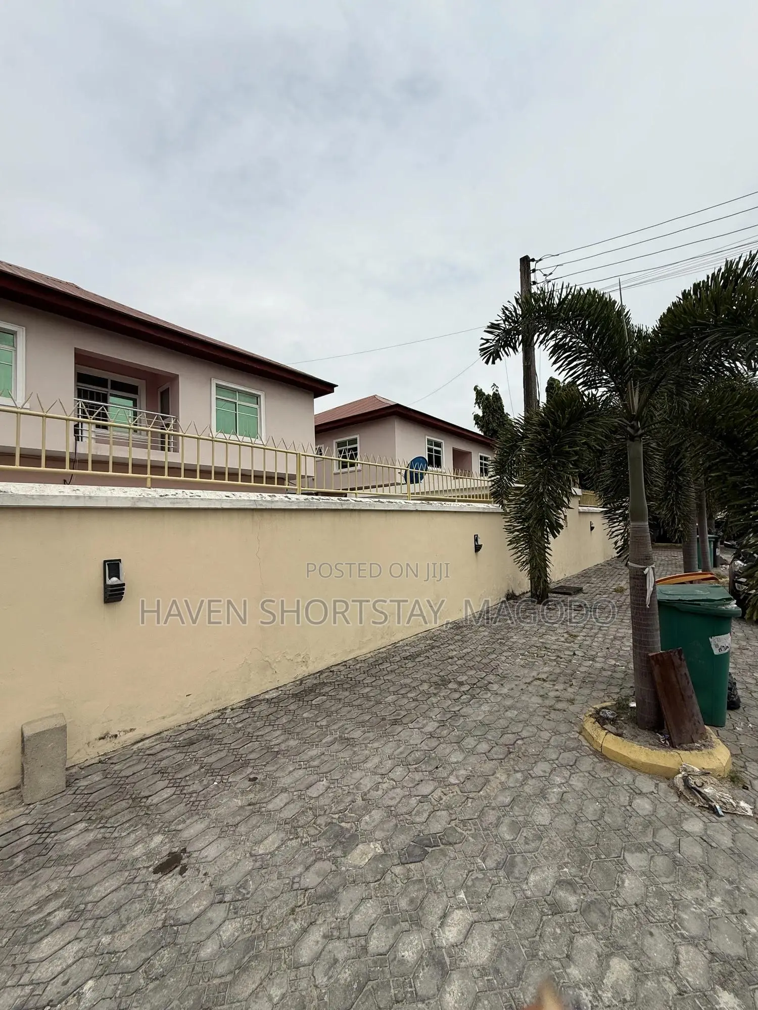 Furnished 5bdrm Duplex in Magodo Gra Phase 2 for sale in Lekki Phase 1