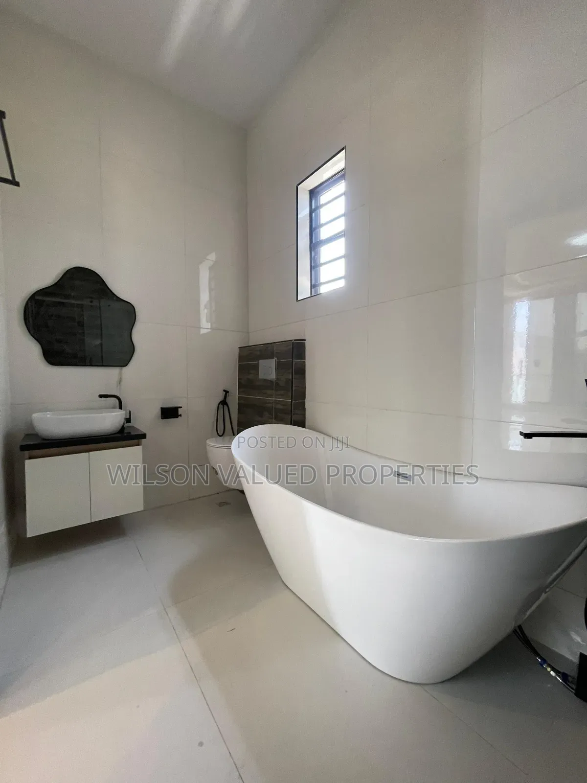 4bdrm Duplex in Green Acres Estate, Ikeja GRA for sale in Ikeja GRA