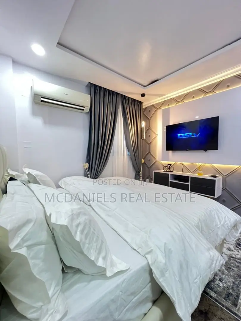 Furnished 1bdrm Apartment in Victoria Island Extension for sale in Victoria Island Extension