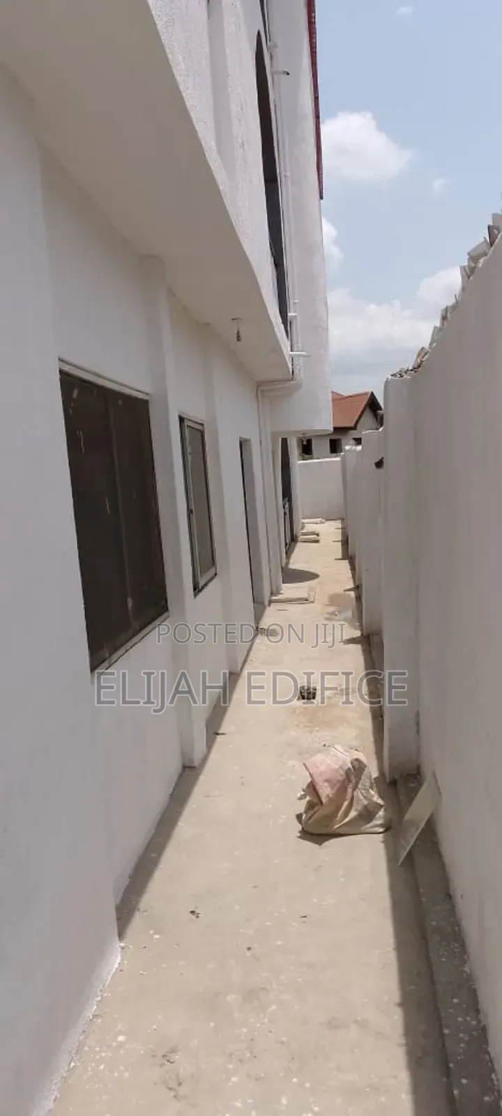 Furnished 16bdrm Block of Flats in Meiran, Abule Egba for sale in Abule Egba