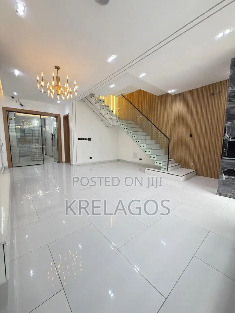 4bdrm Duplex in Orchid, Chevron for sale in Chevron