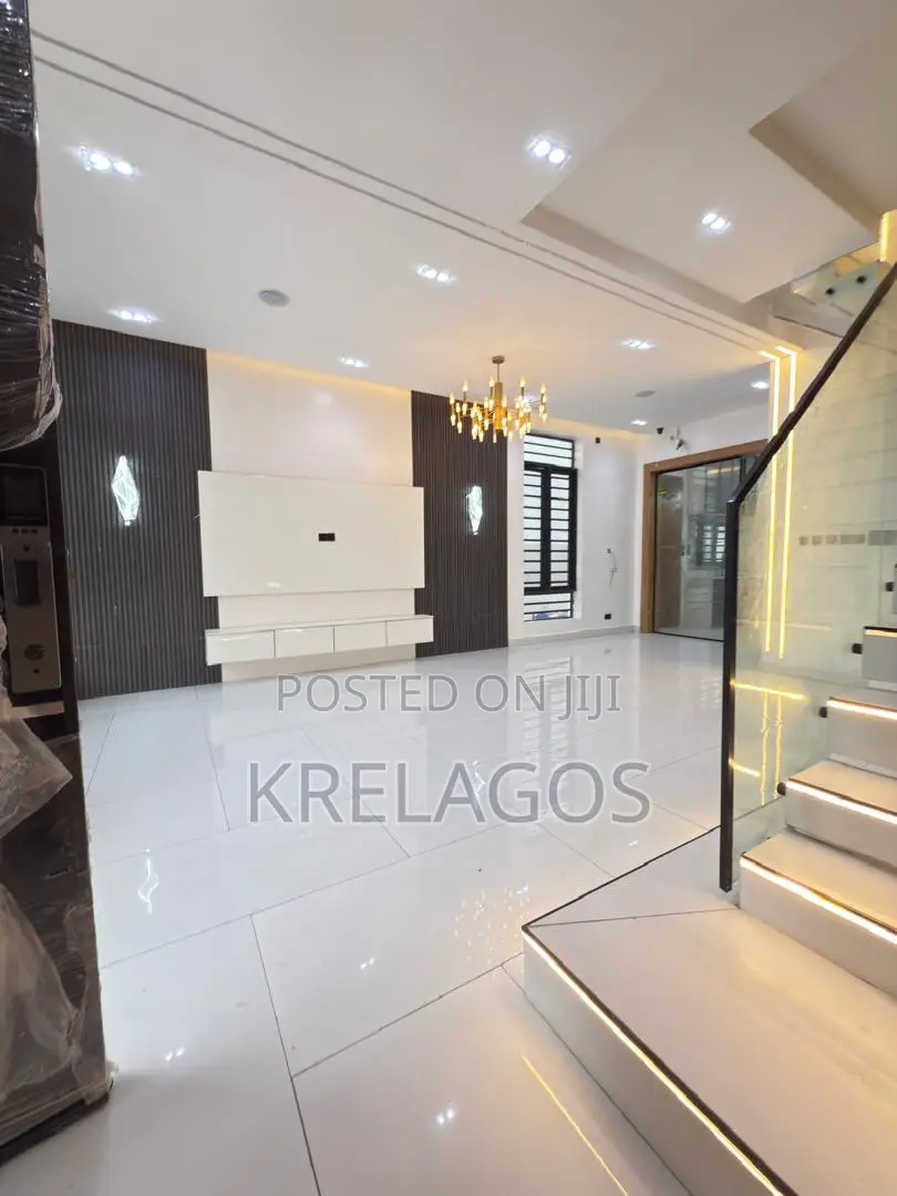 4bdrm Duplex in Orchid, Chevron for sale in Chevron