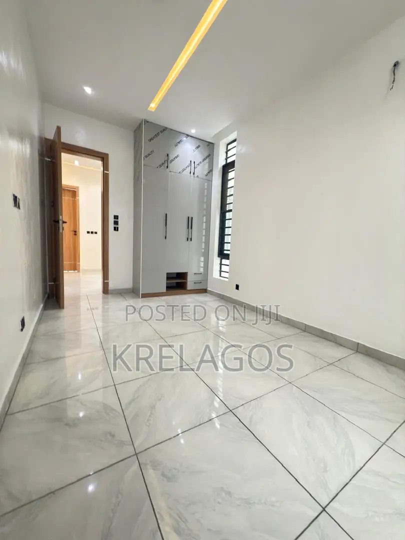 4bdrm Duplex in Orchid, Chevron for sale in Chevron