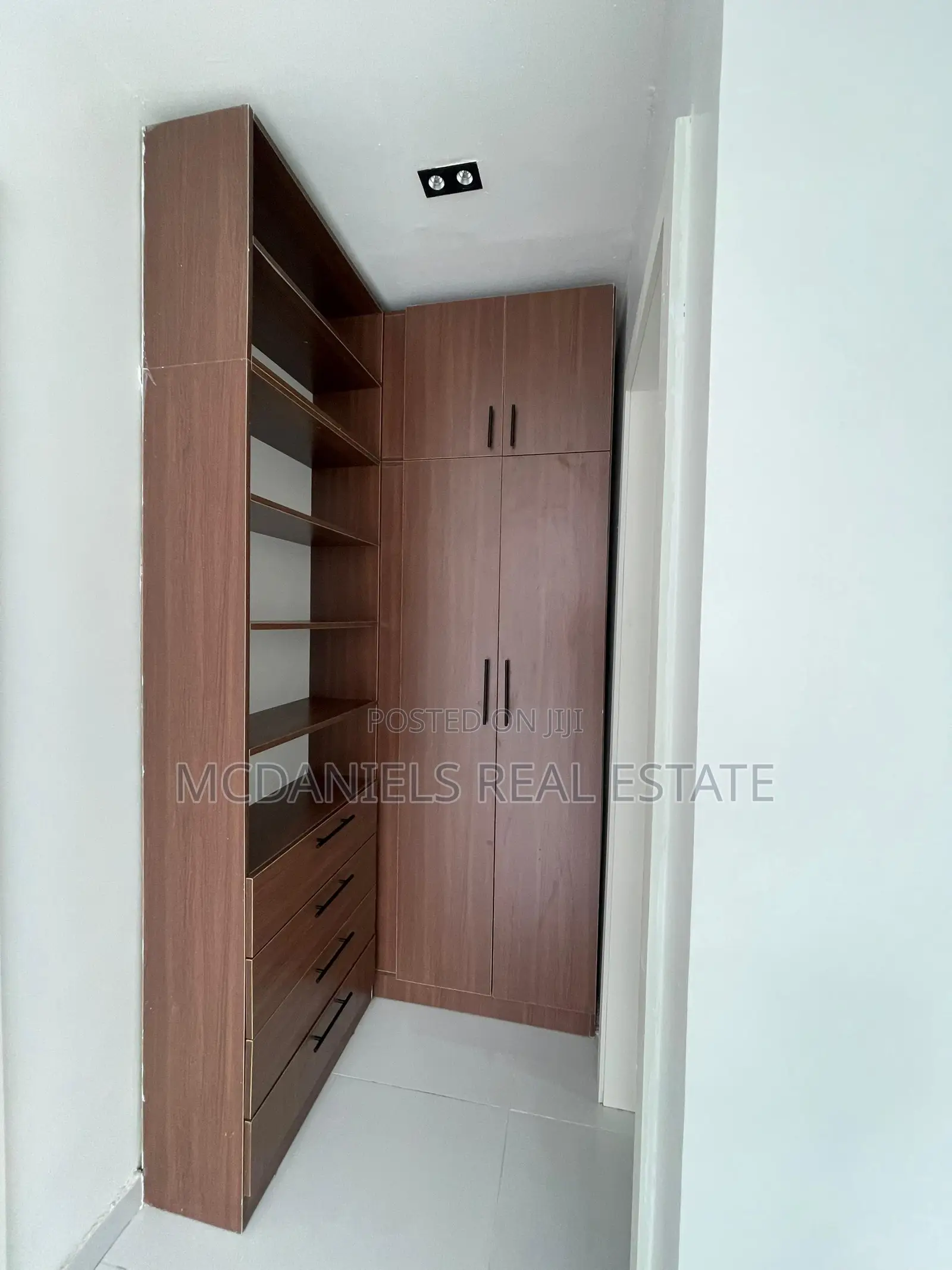 Furnished 2bdrm Apartment in Ologolo for sale in Ologolo