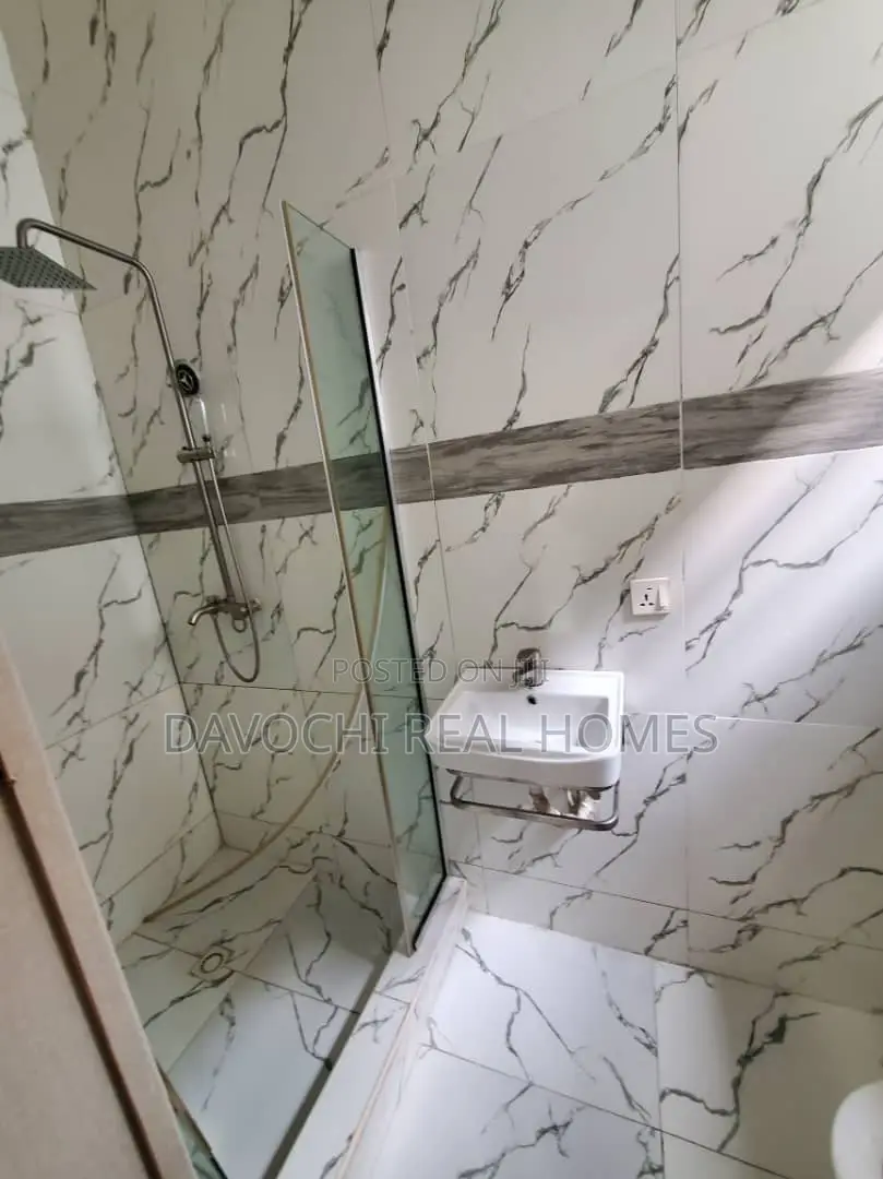 4bdrm Duplex in Orchid Road, Lekki Phase 1 for rent in Lekki Phase 1