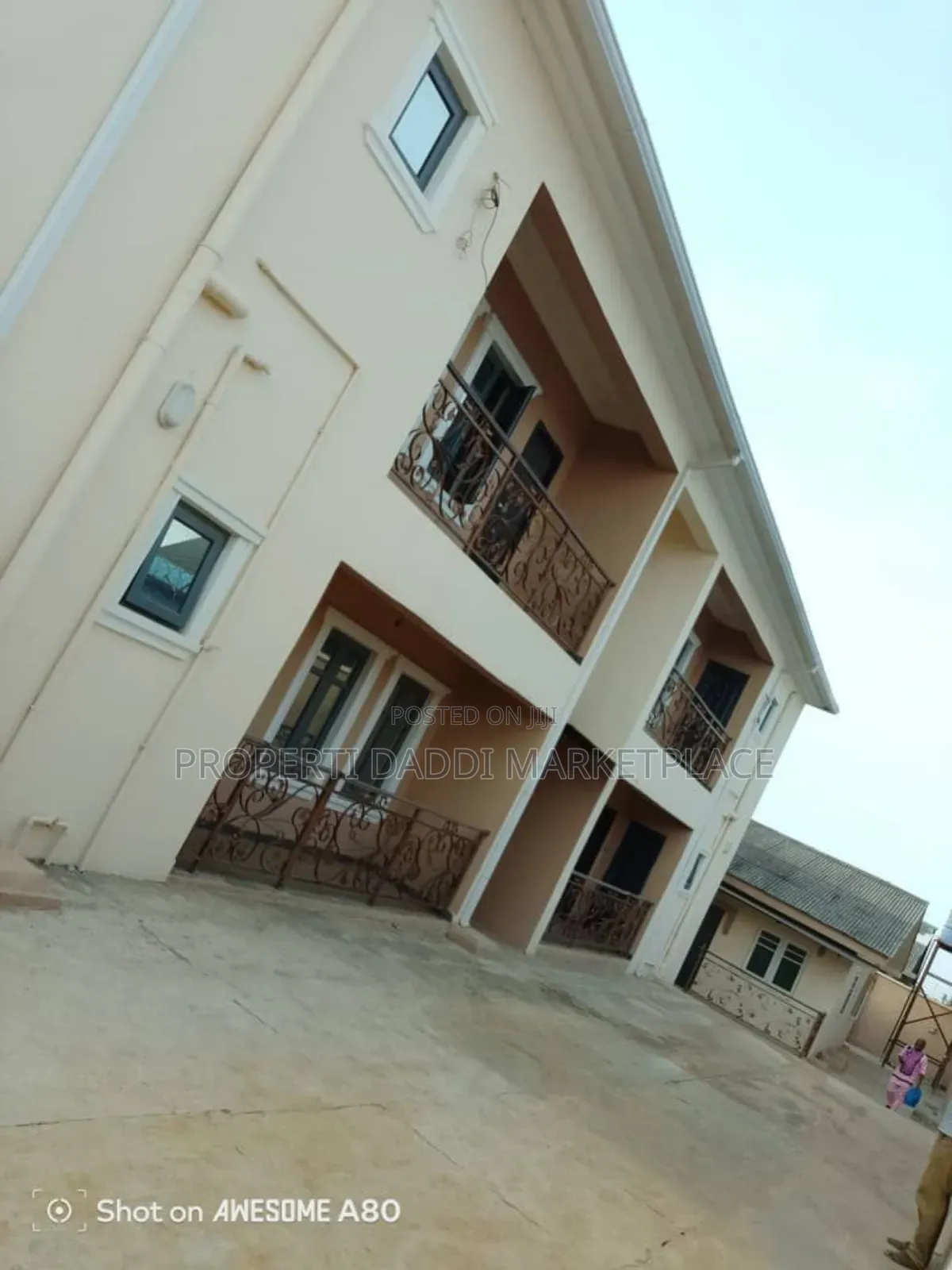 5bdrm Block of Flats in Ayobo for sale in Ayobo