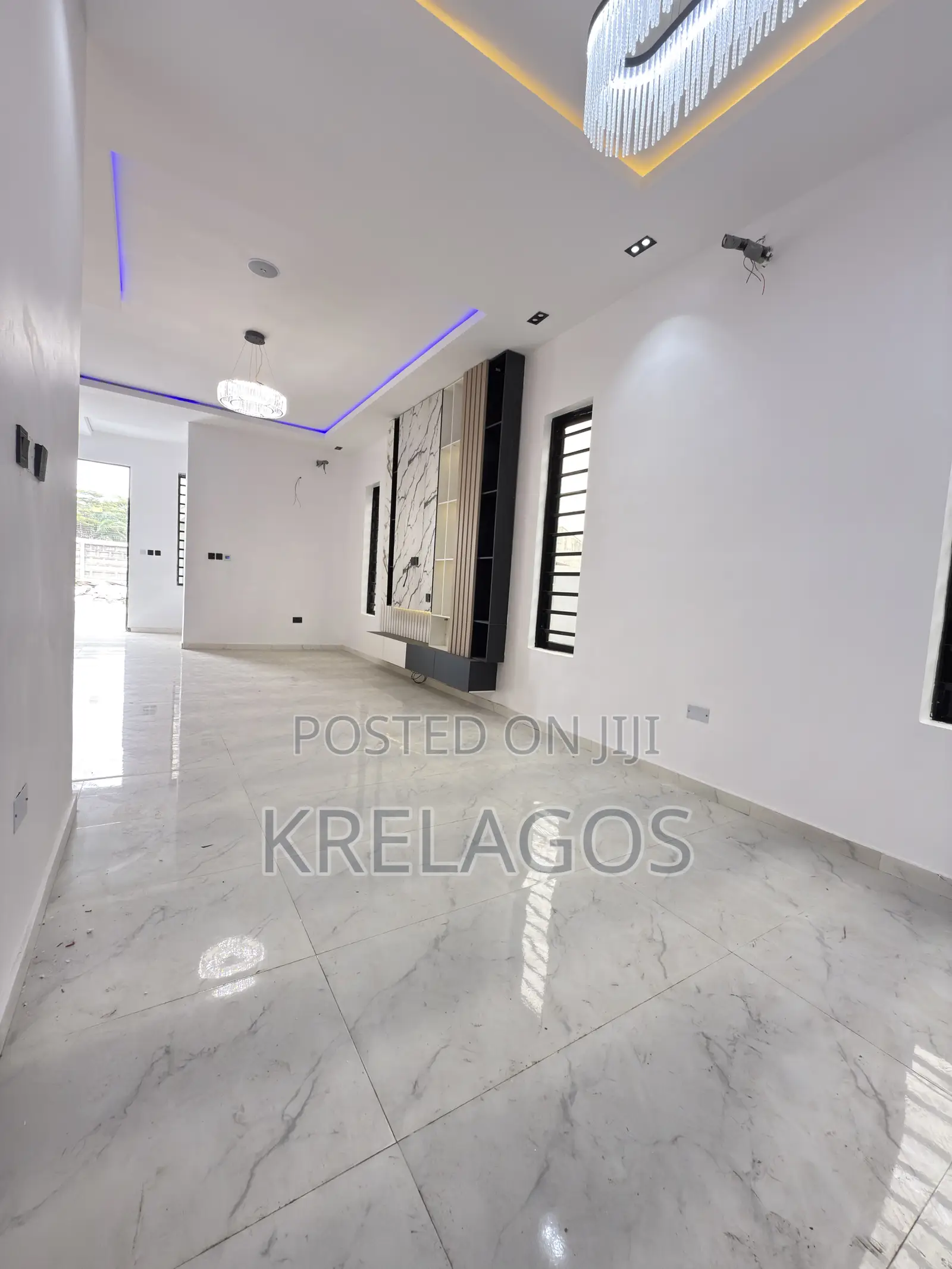4bdrm Duplex in Orchid, Chevron for sale in Chevron