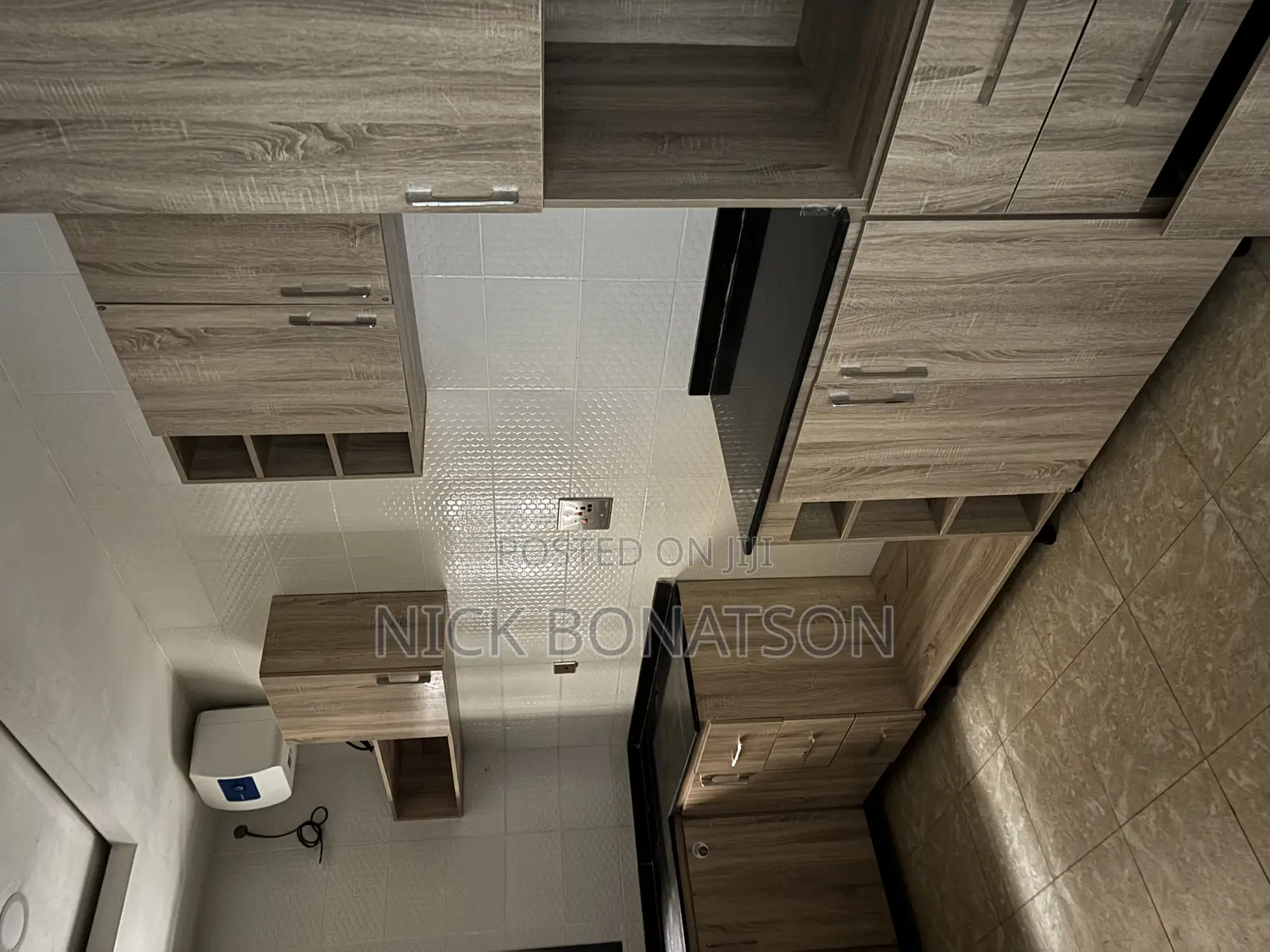 3bdrm Apartment in Life Camp Close To, Dape for rent in Dape