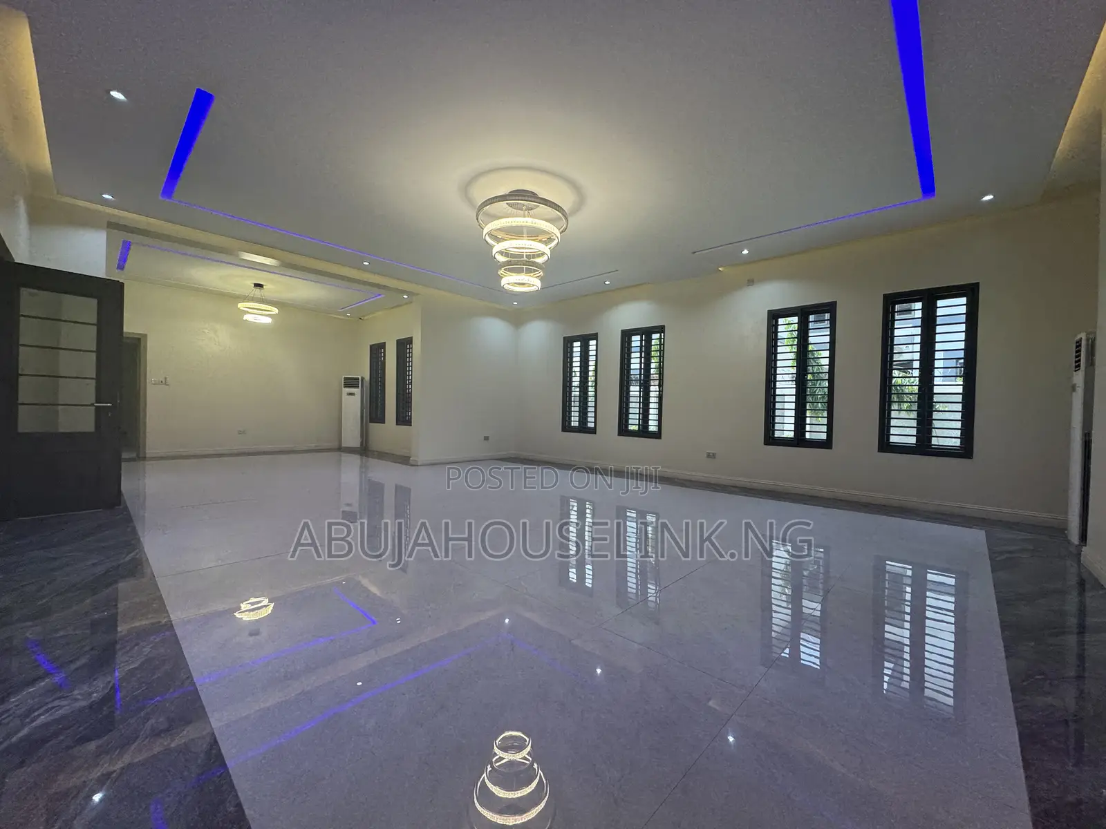 6bdrm Duplex in Guzape By Diplomatic for sale in Guzape District
