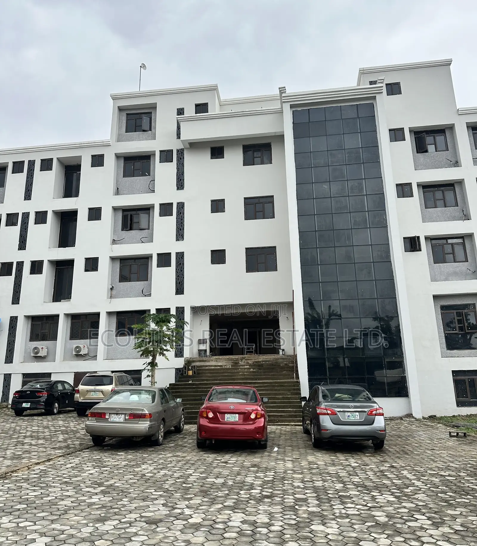 Hotel or Apartment/Plaza/Offices in Zone 7 / Wuse
