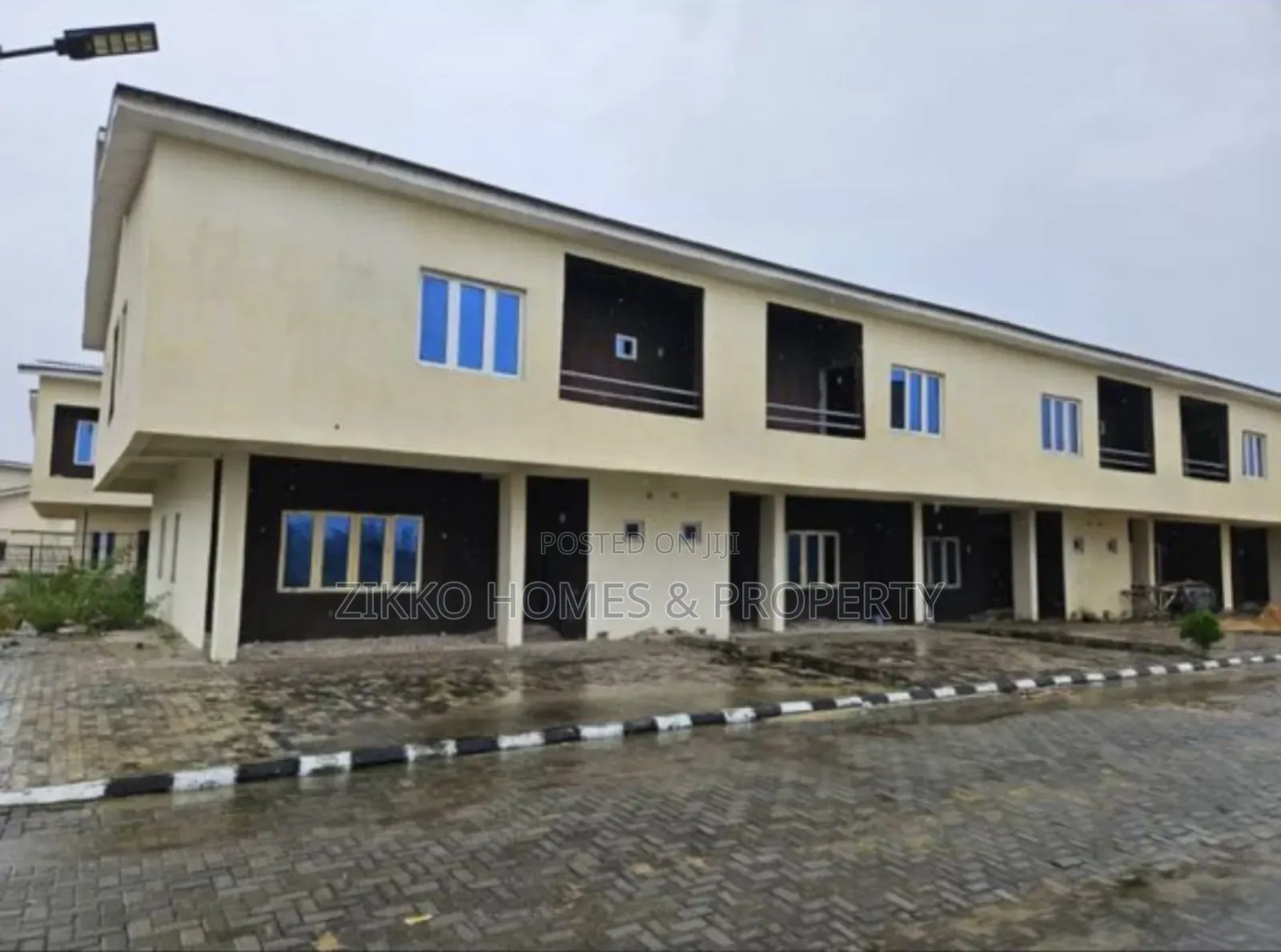 3bdrm Duplex in Awoyaya for sale in Awoyaya