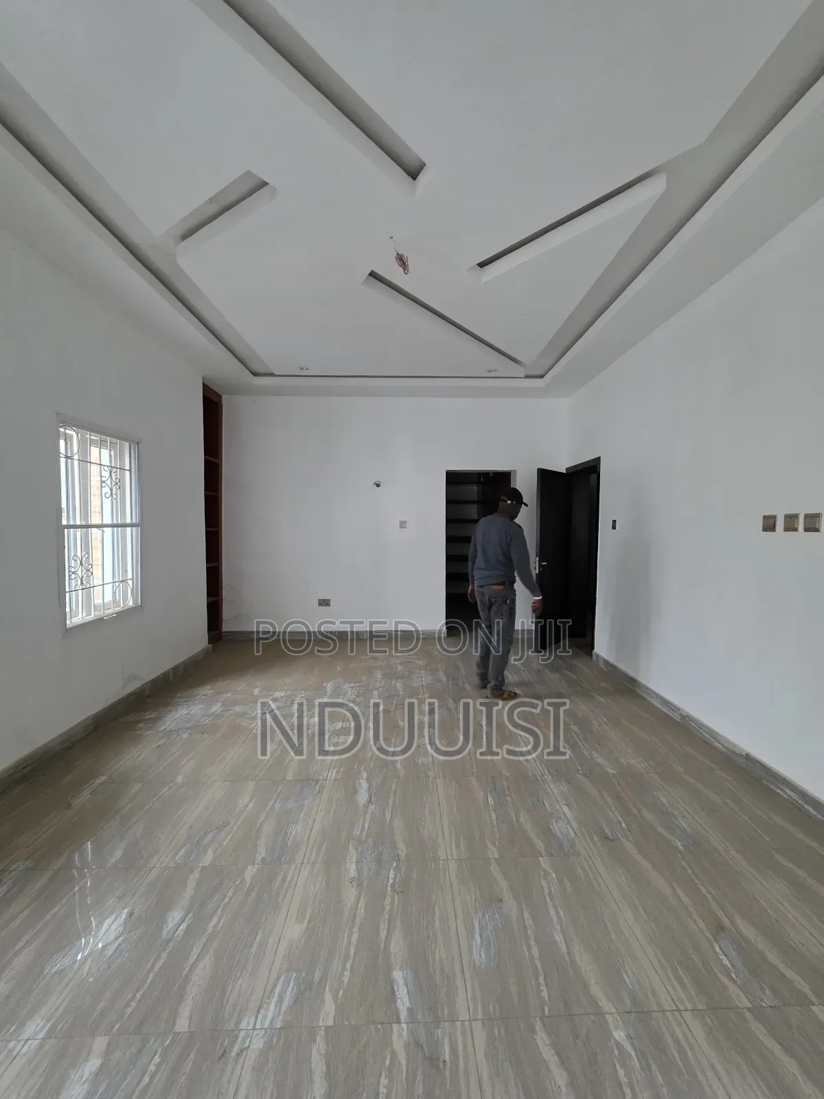 5bdrm Duplex in Idu for sale in Idu