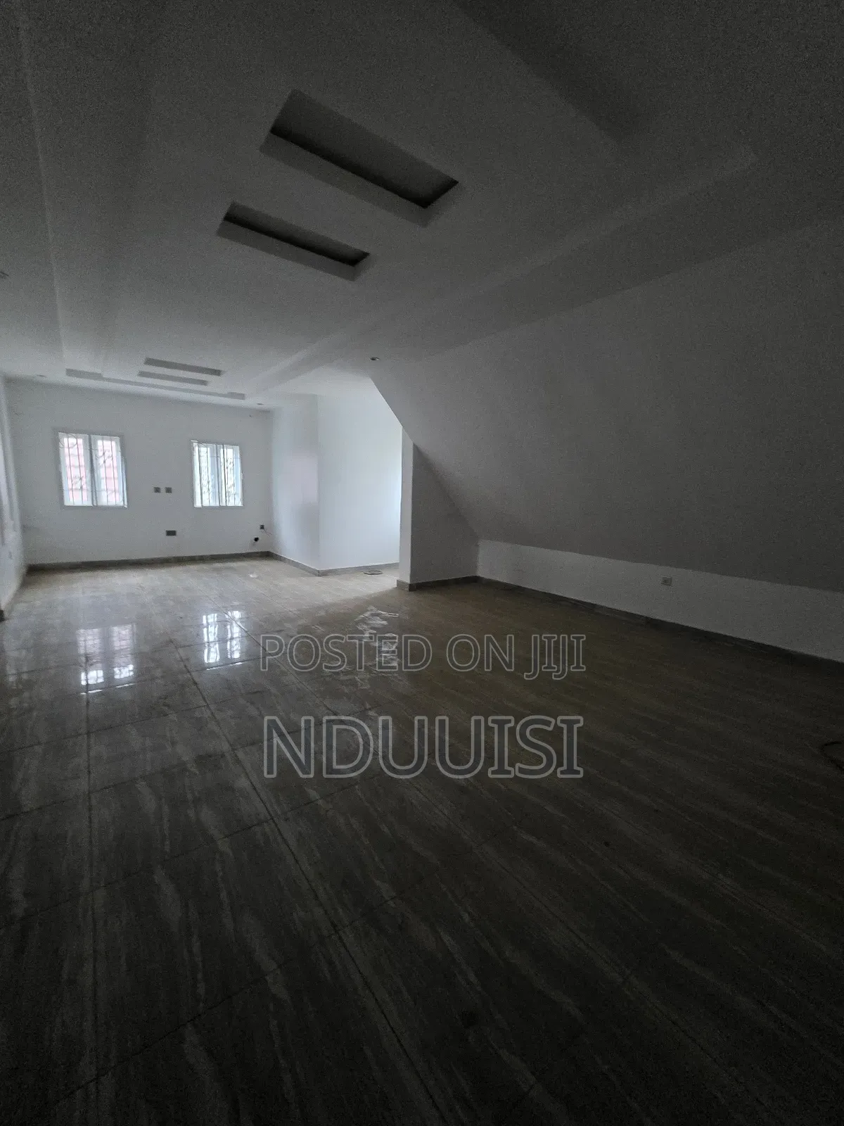 5bdrm Duplex in Idu for sale in Idu