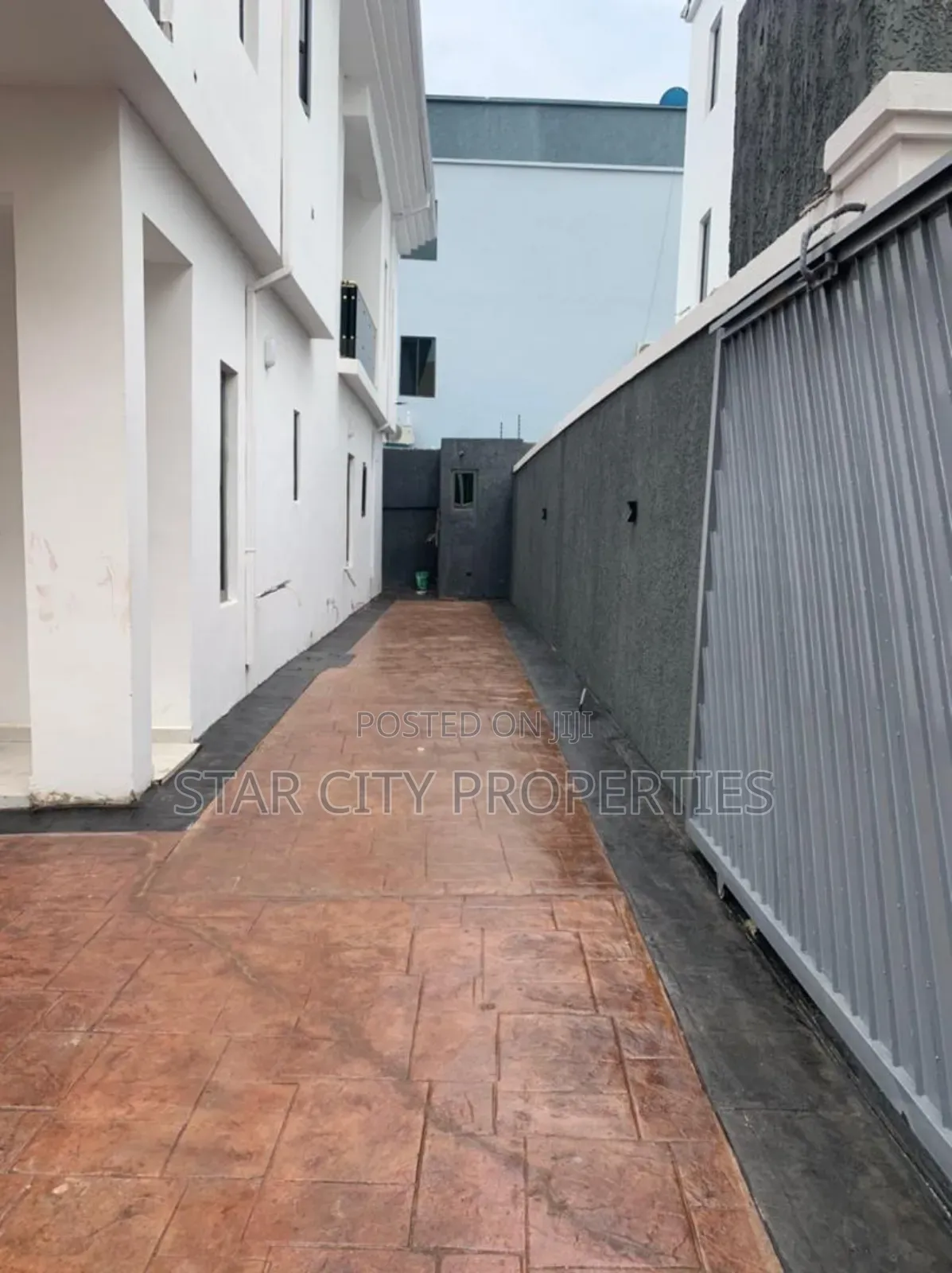 5bdrm Duplex in Magodo Ph 2, GRA Phase 2 Shangisha for rent in GRA Phase 2 Shangisha