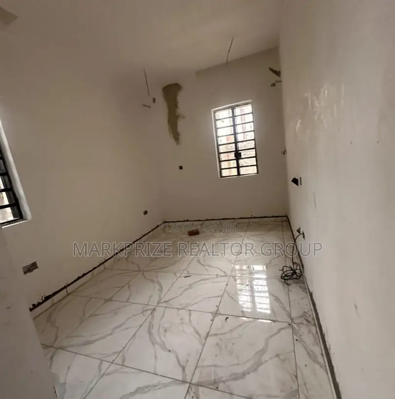 2bdrm Apartment in Ologolo Lekki Lagos for sale in Ologolo