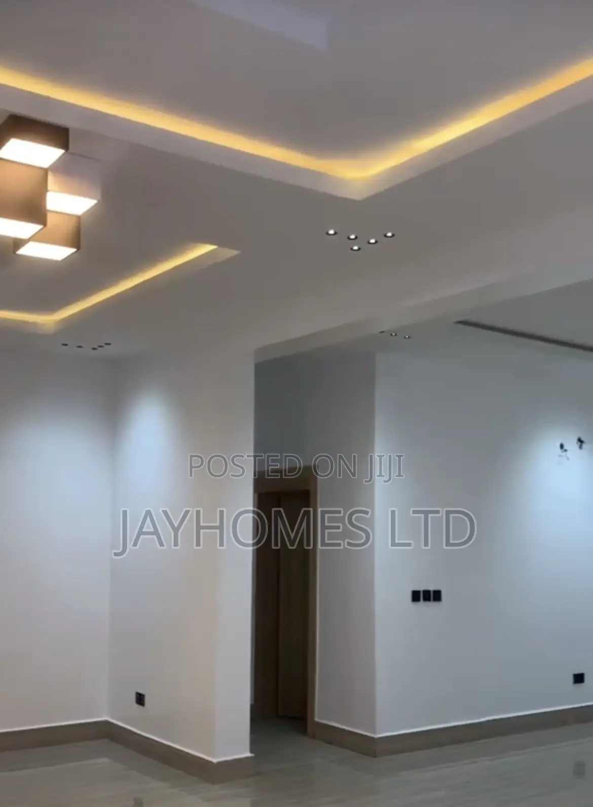 Luxury 5 Bedroom Duplex in Nta Asaba for Sale in Oshimili South