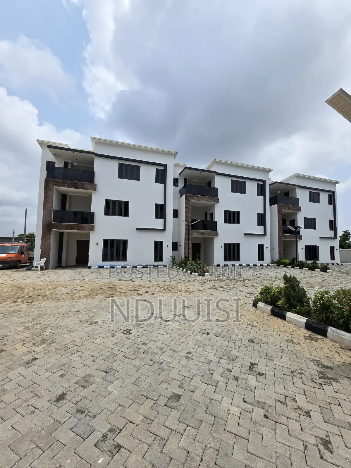 4bdrm Duplex in Life Camp for sale in Life Camp