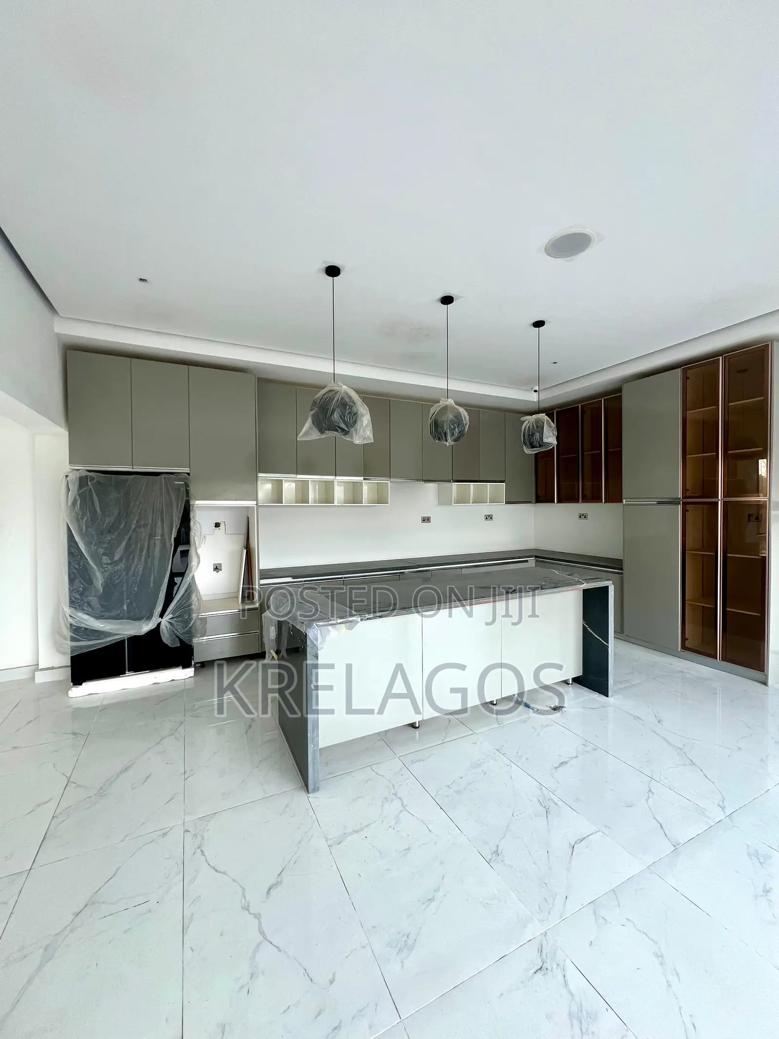 5bdrm Duplex in Osapa London for sale in Osapa london