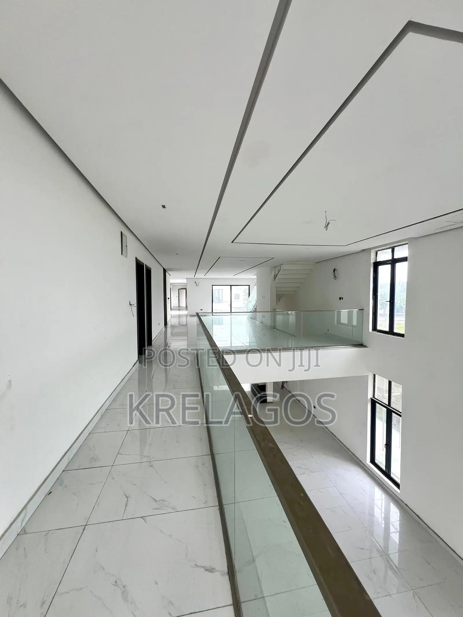 5bdrm Duplex in Osapa London for sale in Osapa london