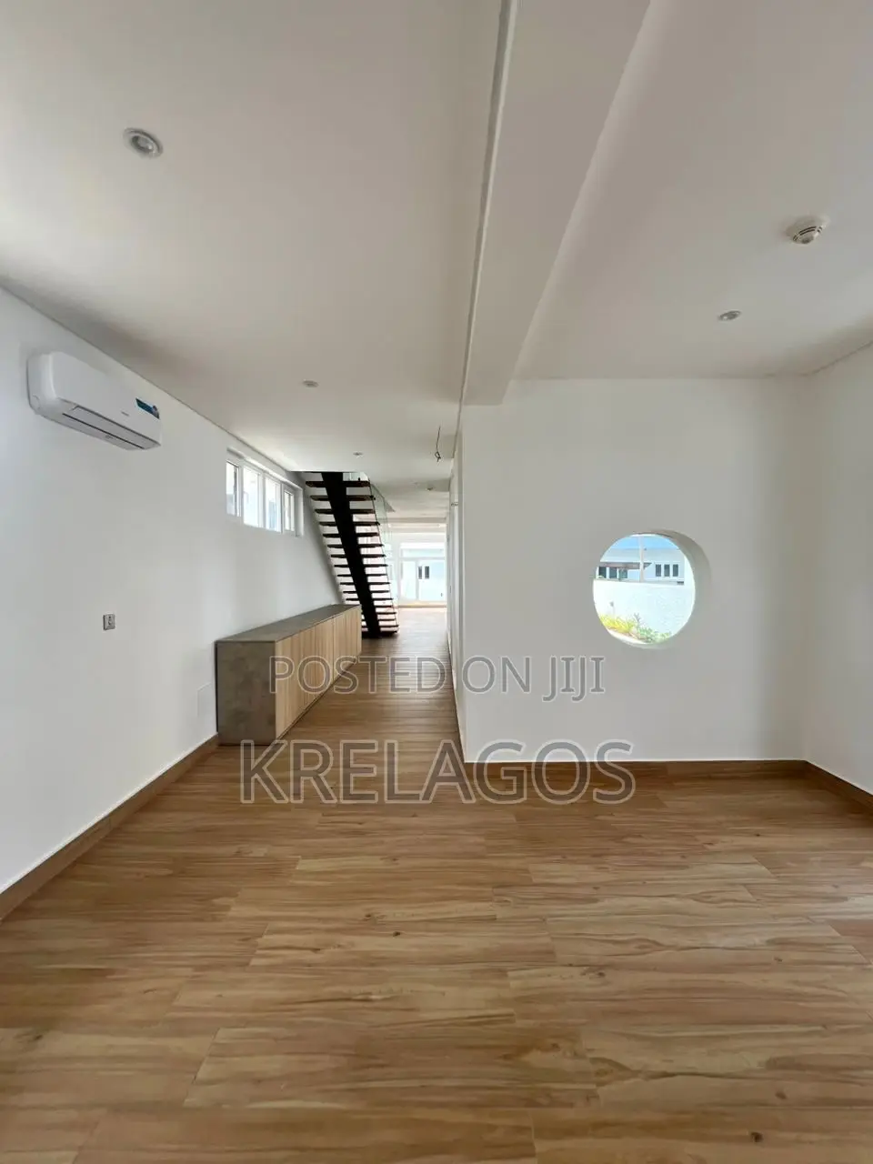 4bdrm Duplex in Osapa london for sale in Osapa london