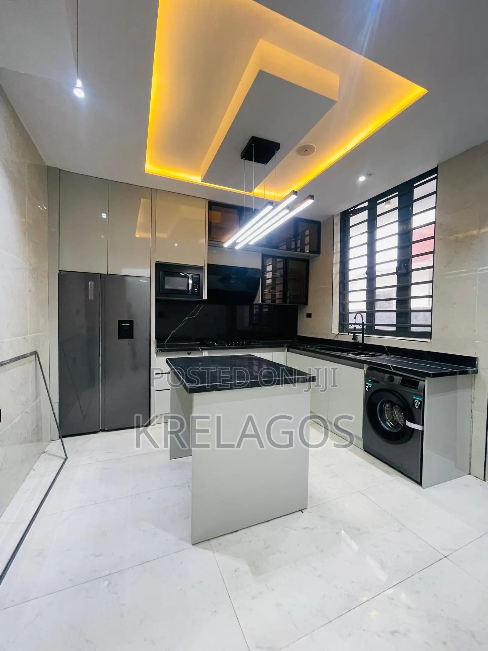5bdrm Duplex in Lekki Phase 1 for sale in Lekki Phase 1
