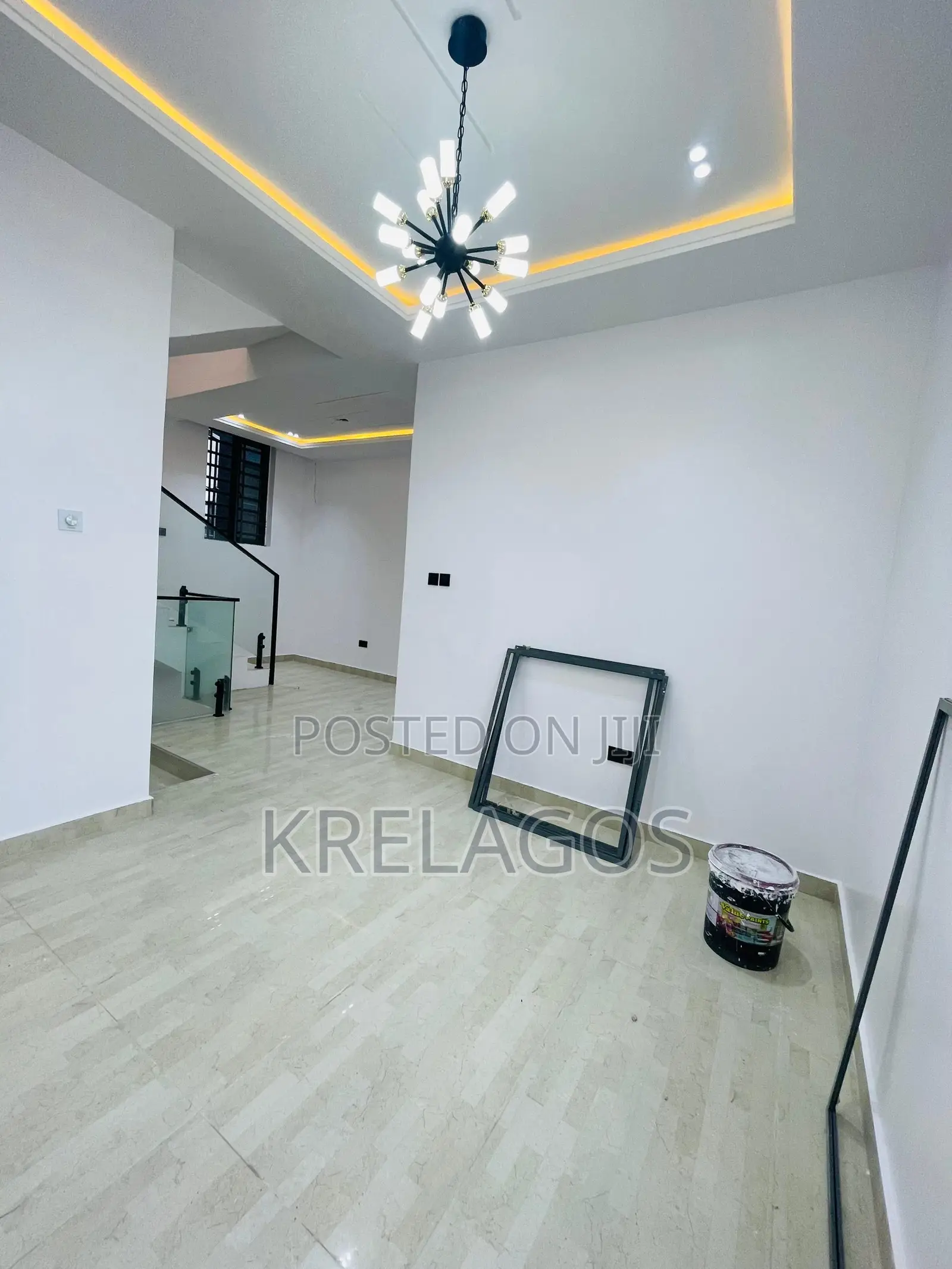 5bdrm Duplex in Lekki Phase 1 for sale in Lekki Phase 1