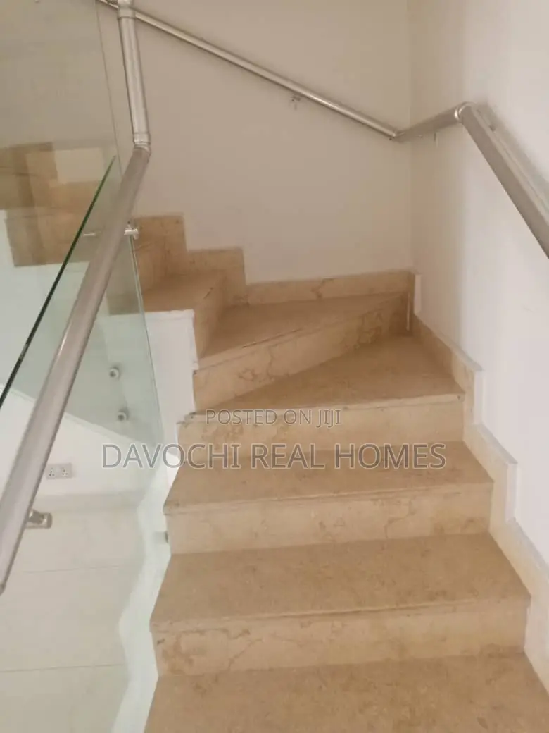 4bdrm Penthouse in Banana Island for rent in Banana Island