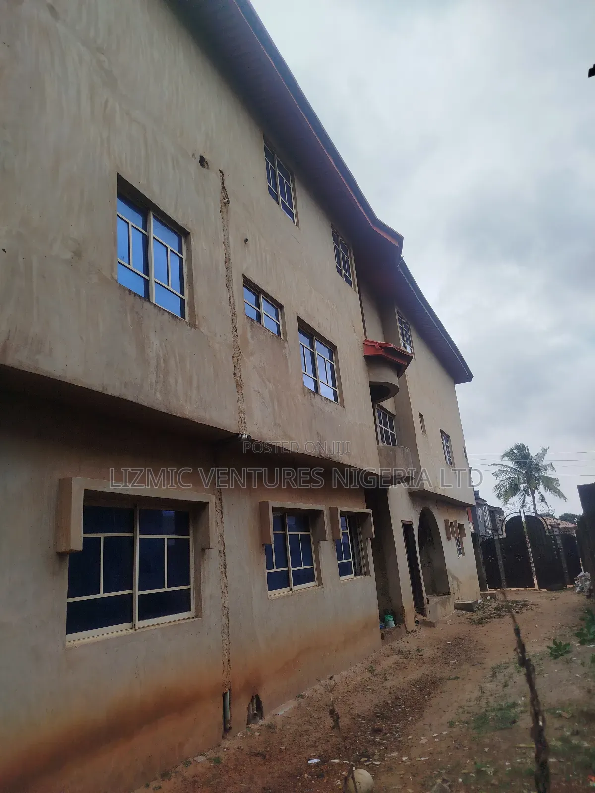 4bdrm Block of Flats in Manna Cola Estate, Ajegunle for sale in Ajegunle