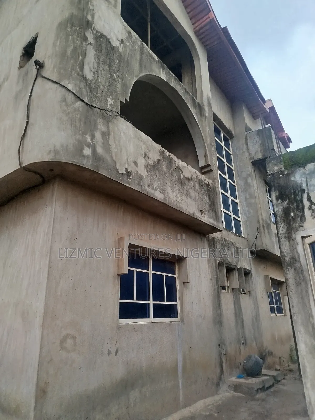 4bdrm Block of Flats in Manna Cola Estate, Ajegunle for sale in Ajegunle