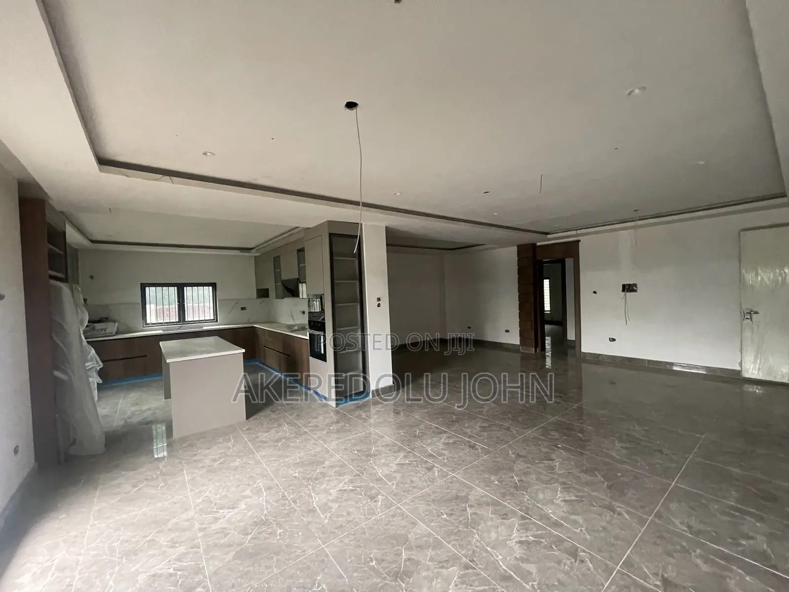3bdrm Block of Flats in Zone 4 / Wuse for sale in Zone 4 / Wuse