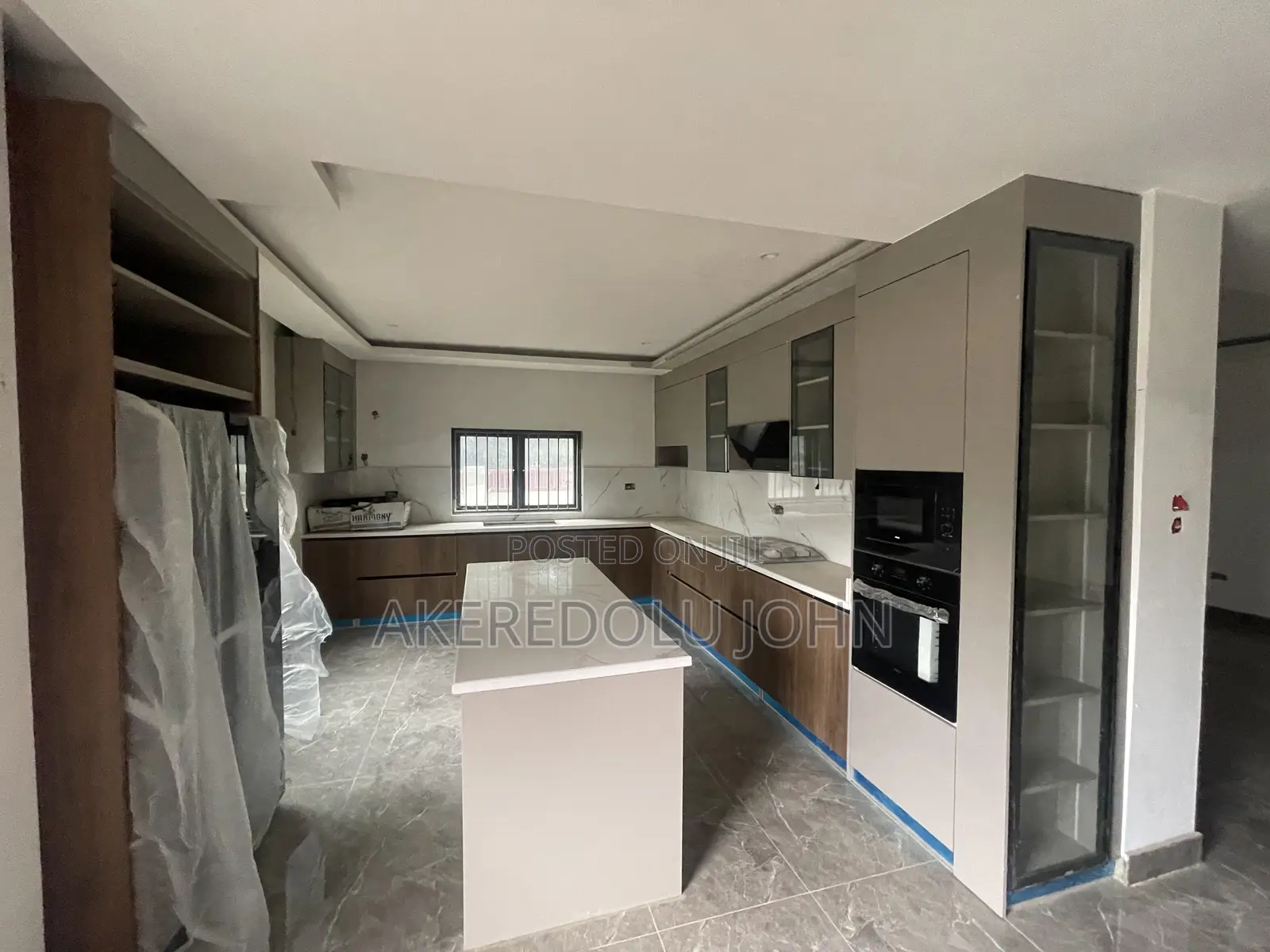 3bdrm Block of Flats in Zone 4 / Wuse for sale in Zone 4 / Wuse