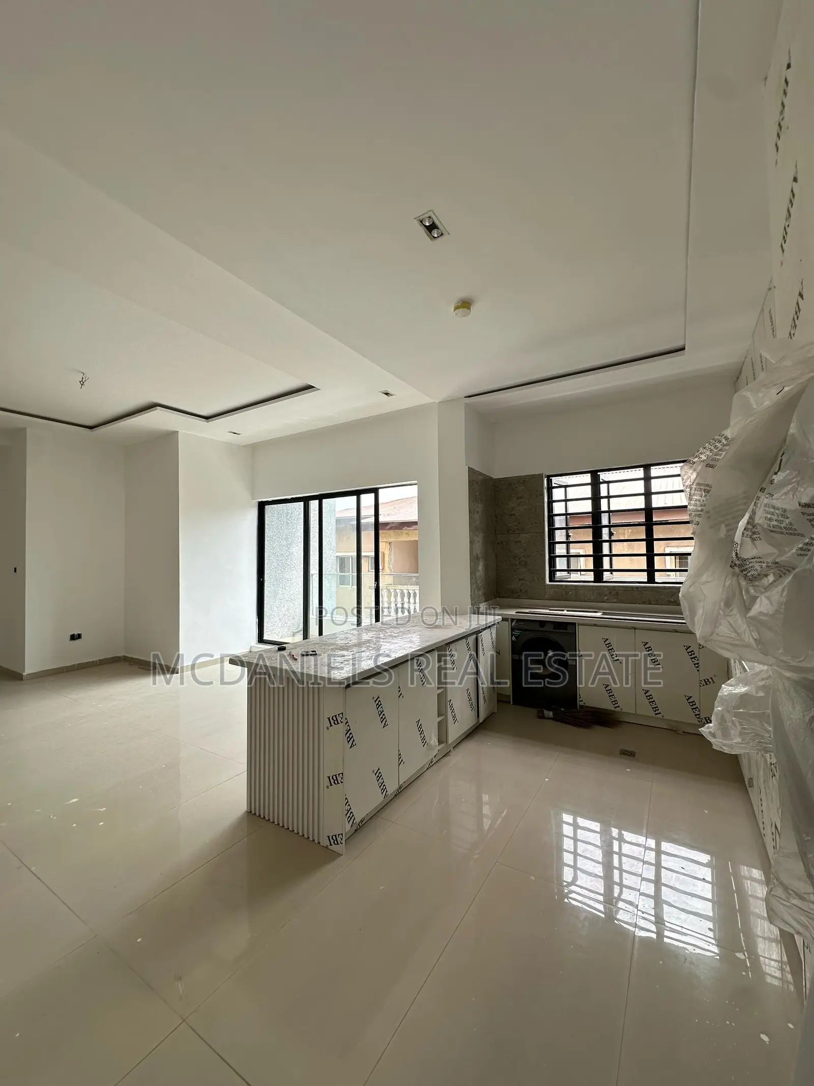 Furnished 3bdrm Apartment in Lekki Phase 1 for sale in Lekki Phase 1