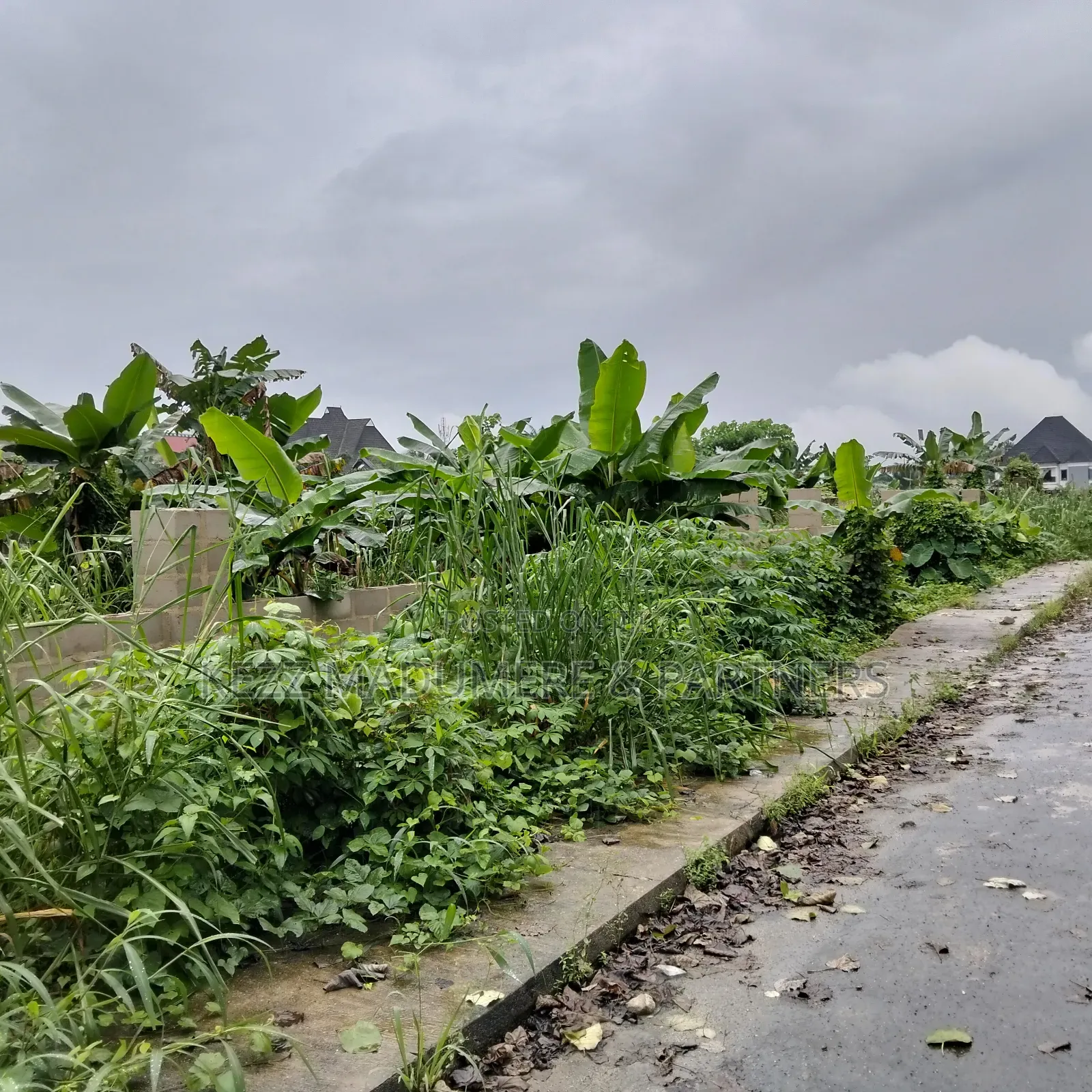 For Sale:6 Plots With Dwarf Fence at Gra Phase 8 Eliozu , Ph in Port-Harcourt