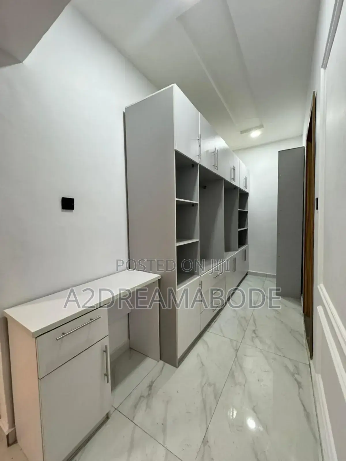 5bdrm Duplex in Magodo Phase 2, Ikeja for sale in Ikeja