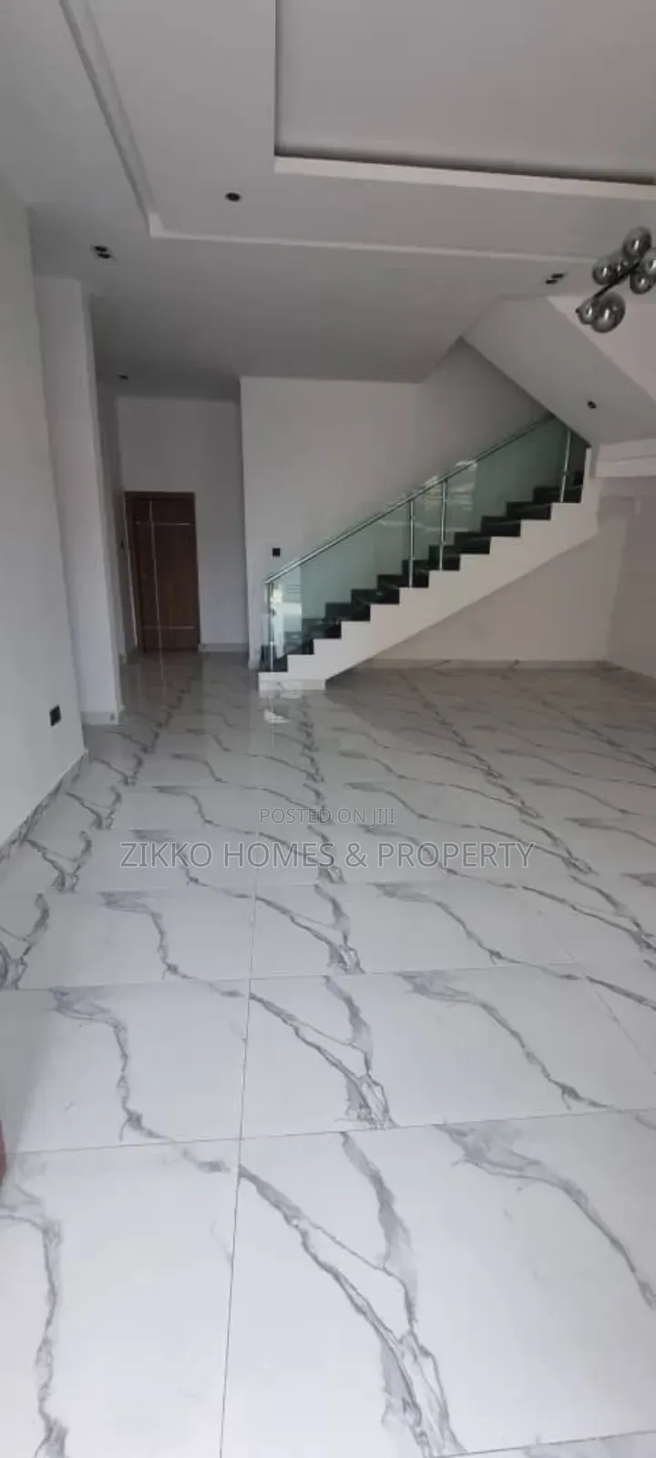 5bdrm Duplex in Ajah for sale in Ajah