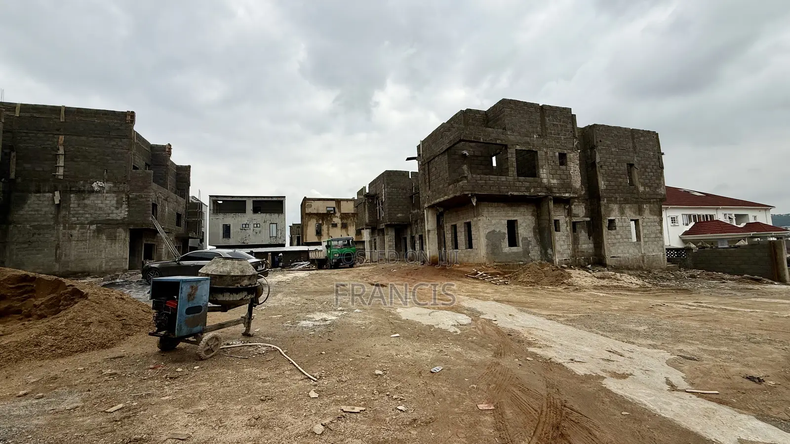 4bdrm Townhouse/Terrace in Hills View Estate, Gwarinpa in Life Camp