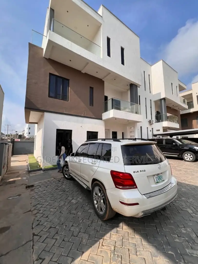 5bdrm Duplex in Guzape District for rent in Guzape District