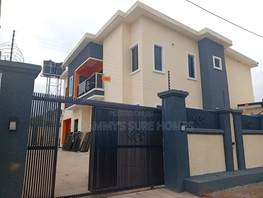 2bdrm Block of Flats in Fo1 Kubwa for rent in Kubwa