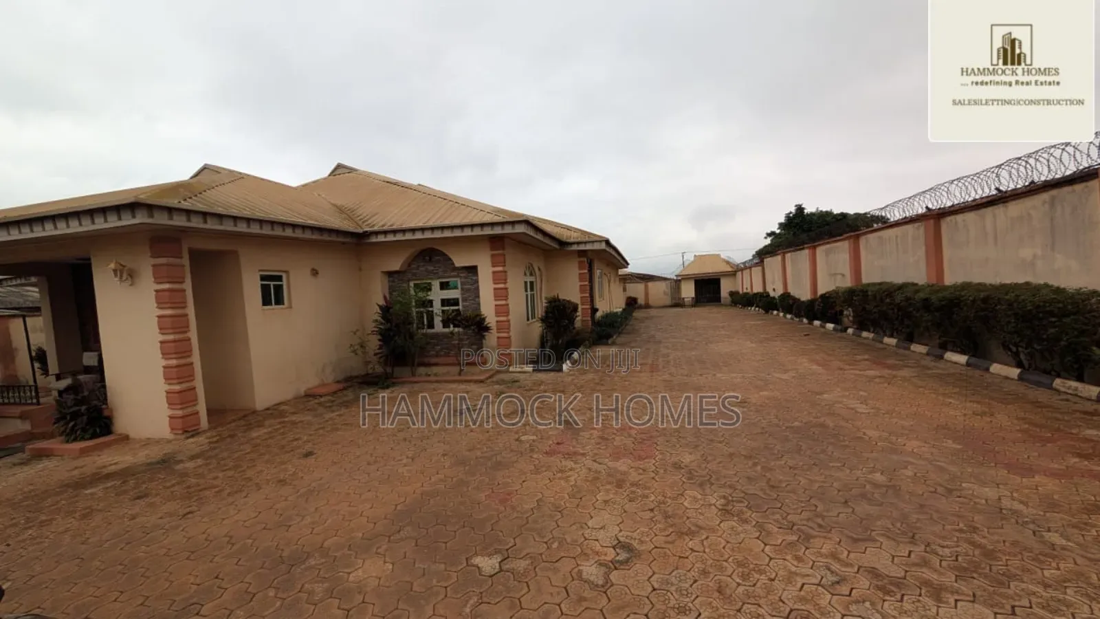 4bdrm House in Mofoluwaso Estate, Akobo for sale in Akobo
