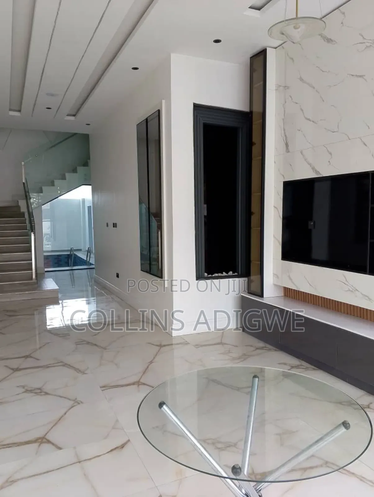 5bdrm Duplex in Call Estate Chevron for sale in Chevron