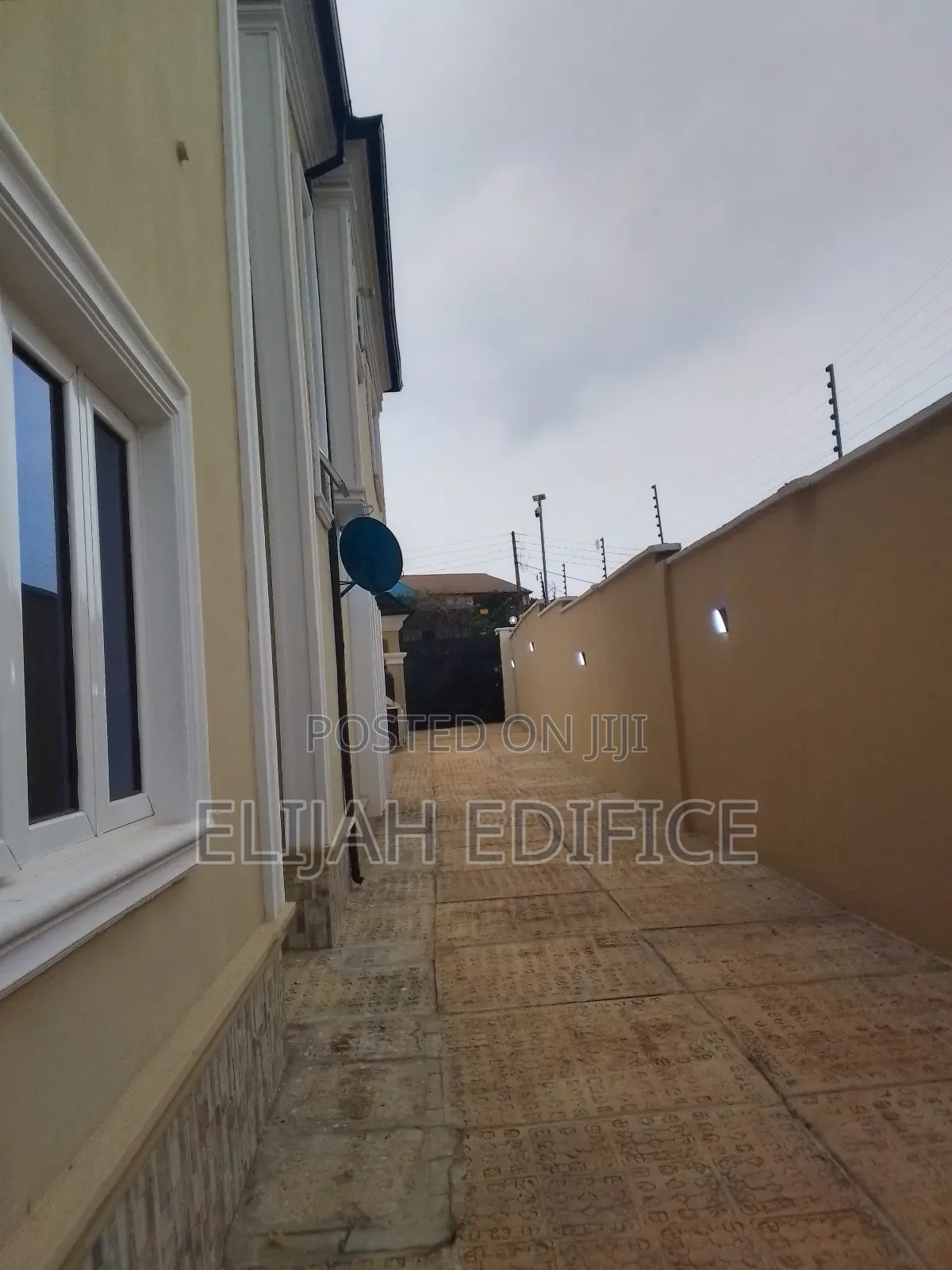 Furnished 2bdrm Block of Flats in Grammar School, Erunwe for rent in Erunwe